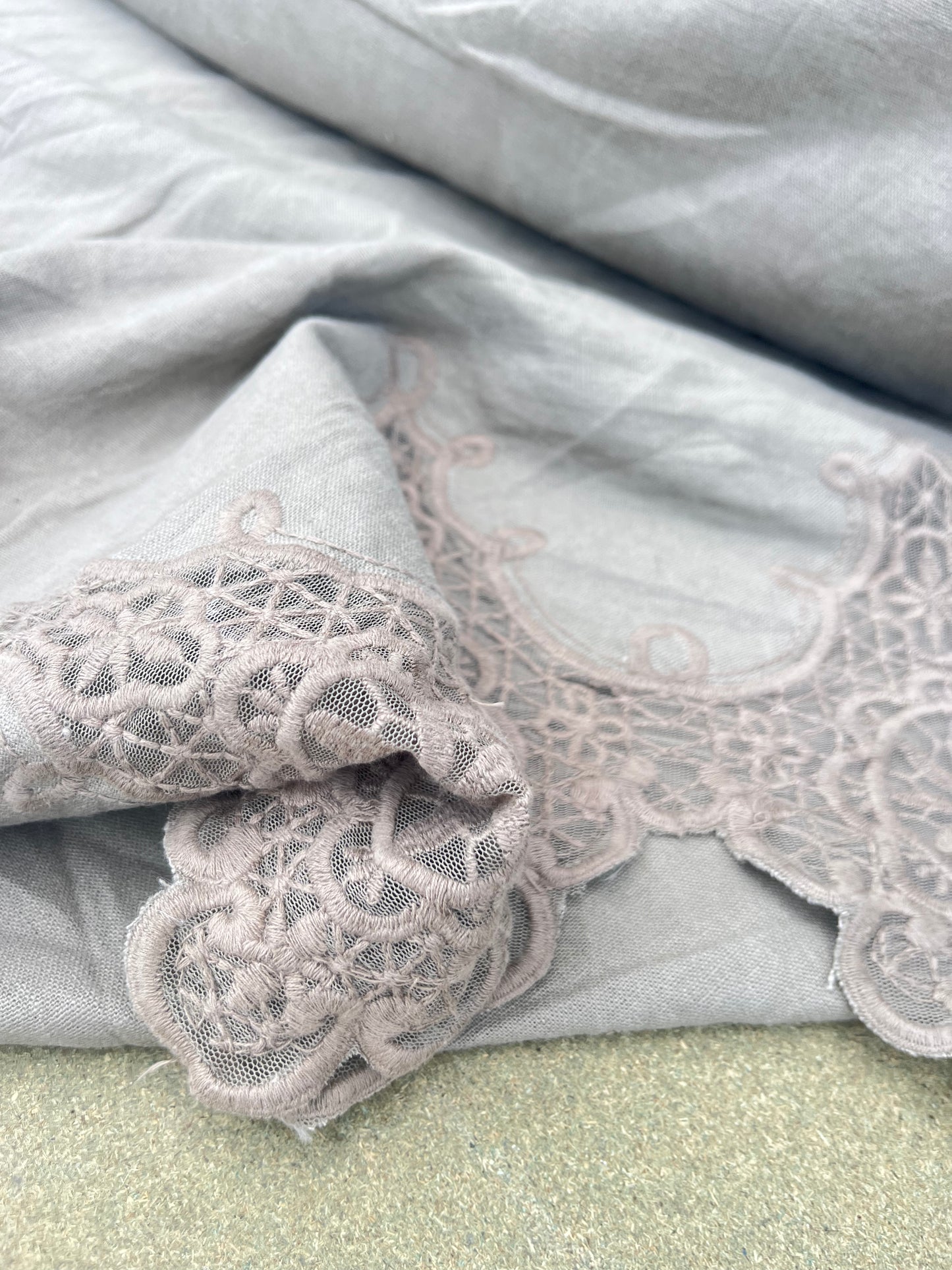 EUDINE 015 linen with embroidery khaky