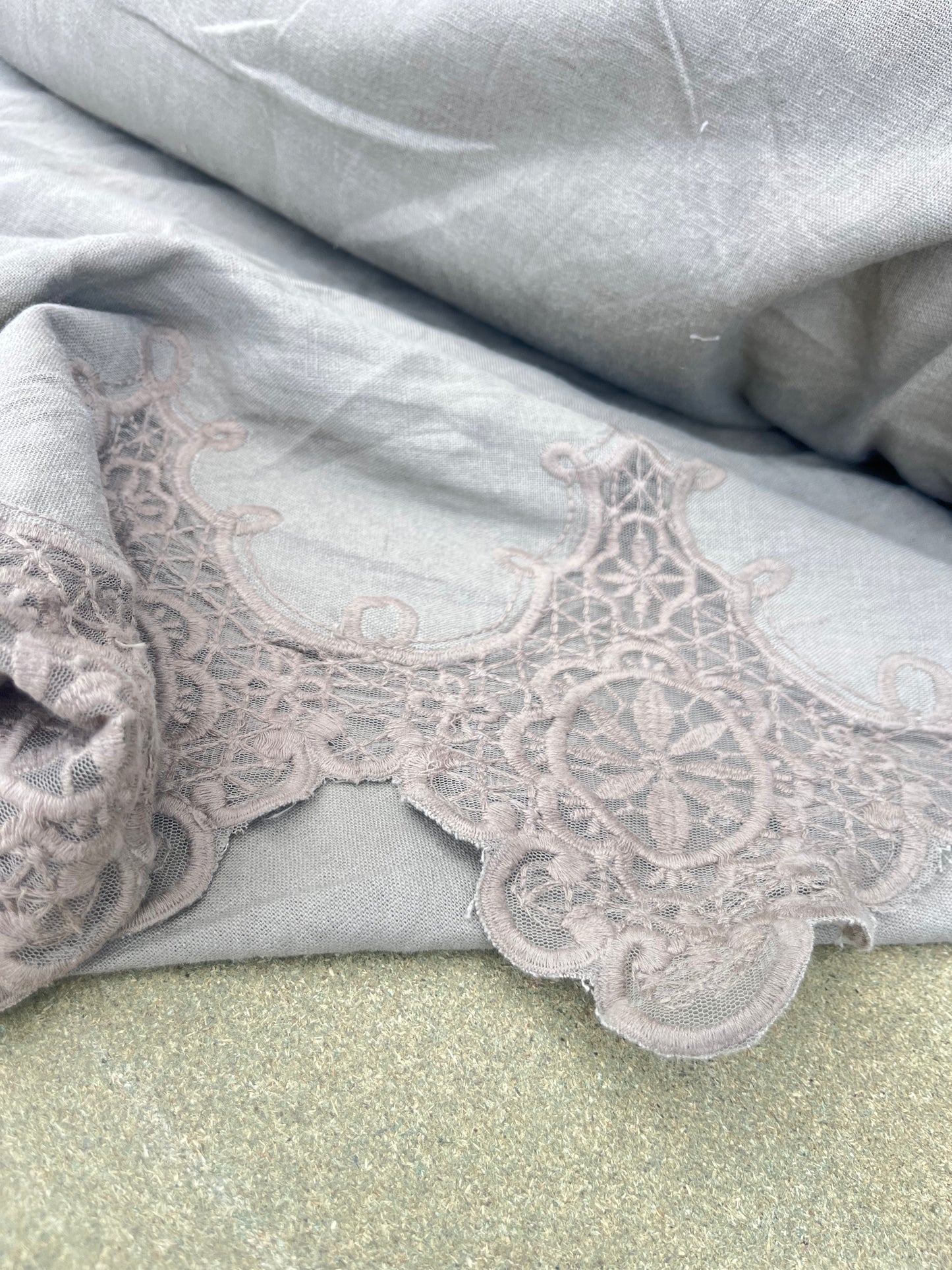 EUDINE 015 linen with embroidery khaky