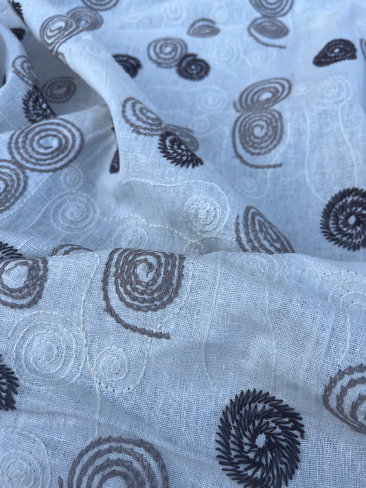 EUDINE 025 linen with all over embroidery