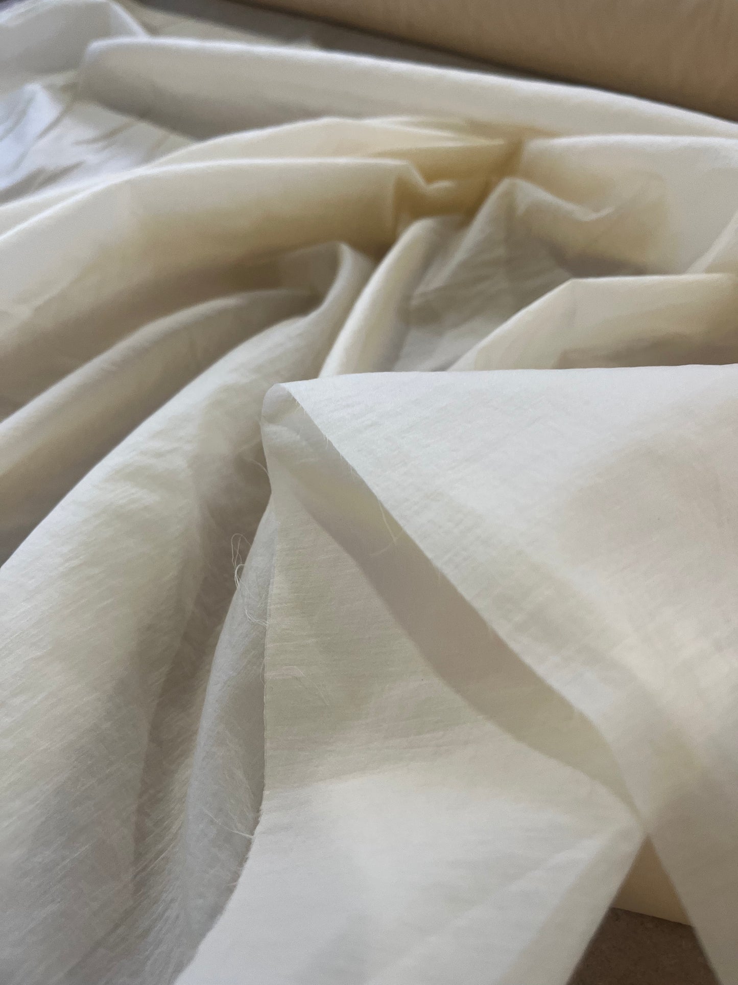 E02 MAX 024 super fine blouse fabric