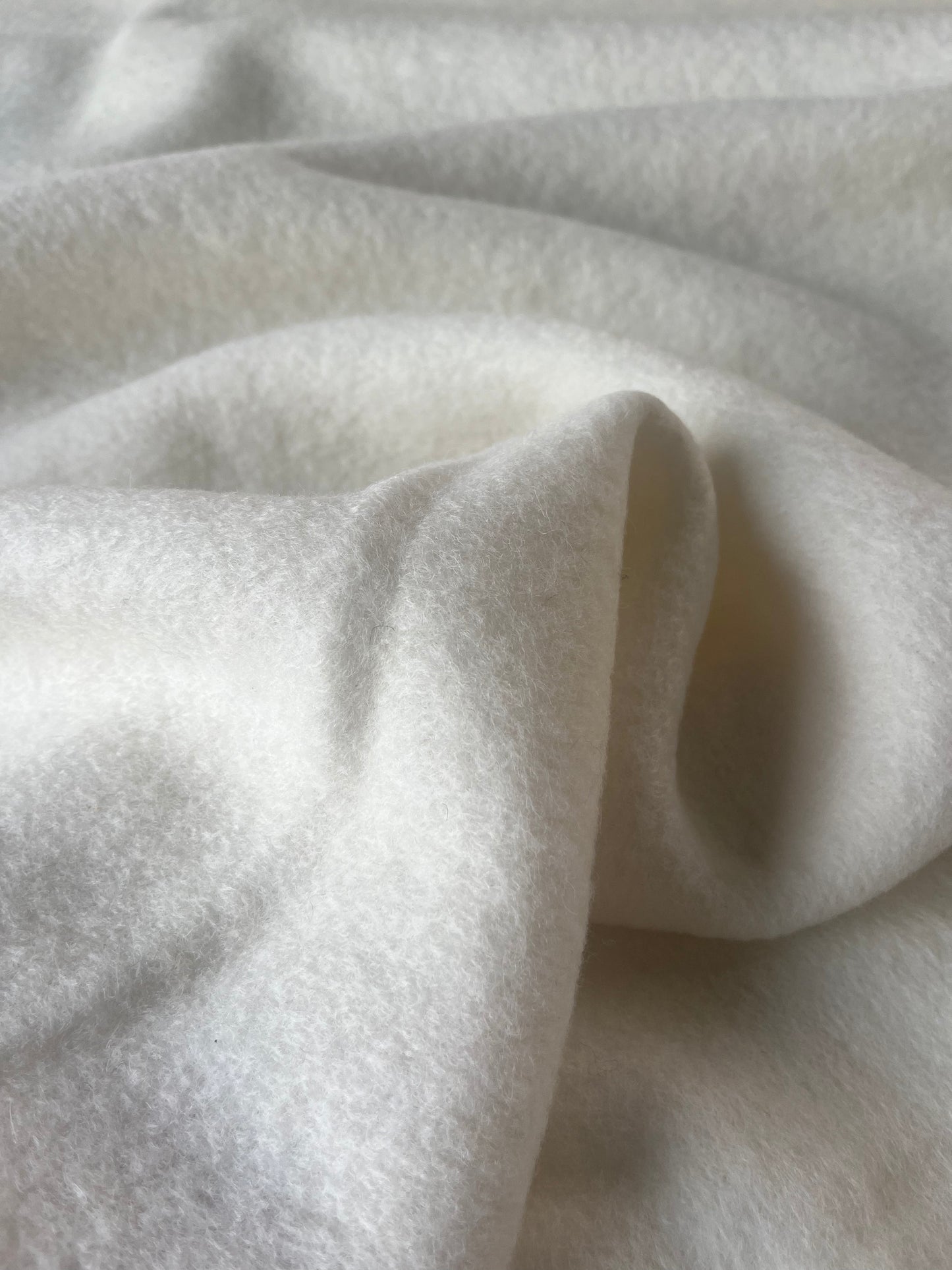 ROSALIE 006 boiled wool off white