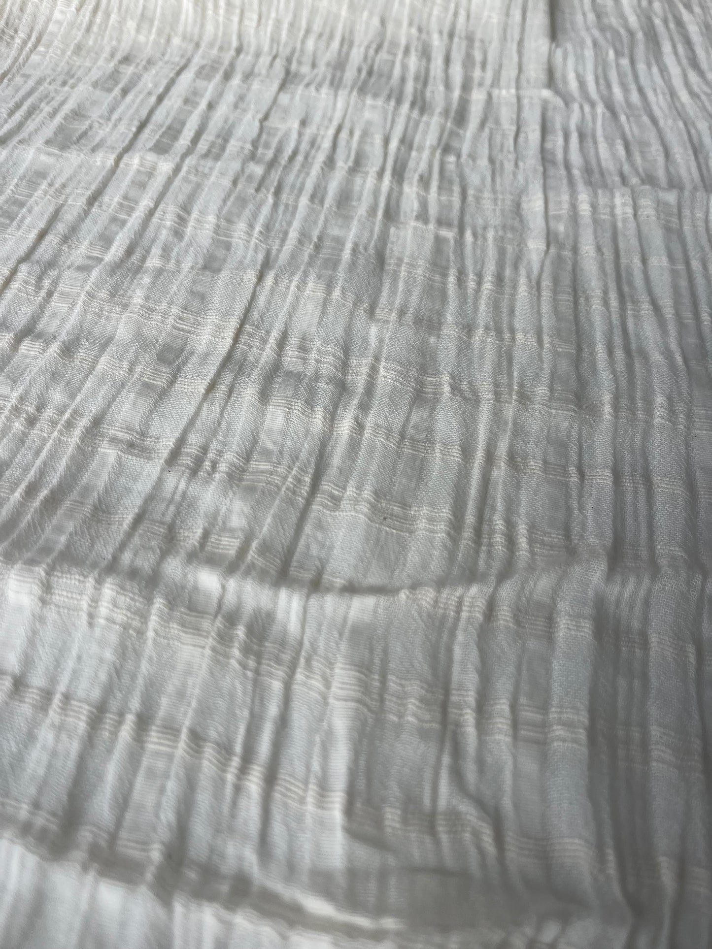 ROSALIE 019 light seersucker cotton check off white