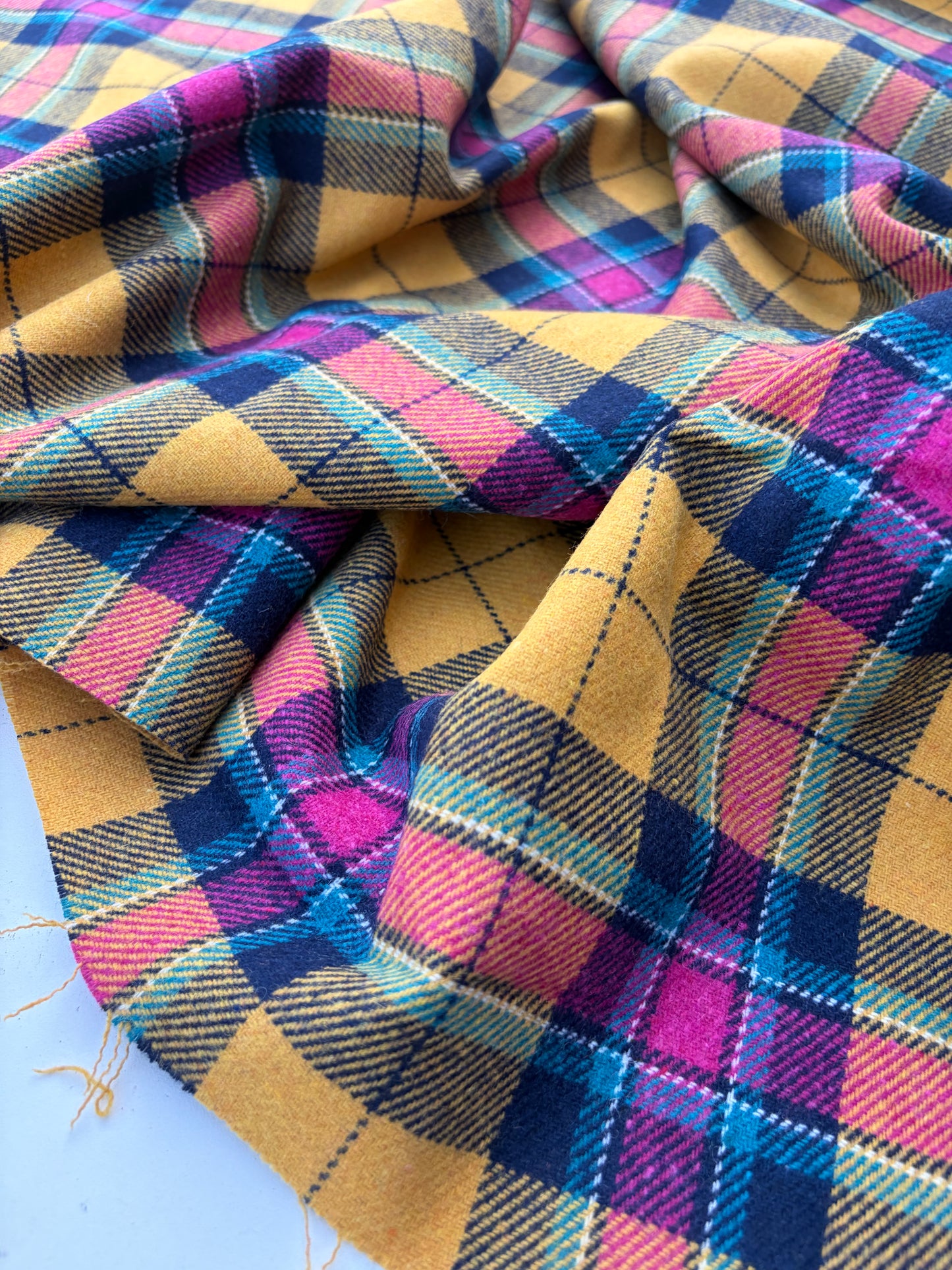 LAUREN 027 yellow/purple/navy checkered wool flannel