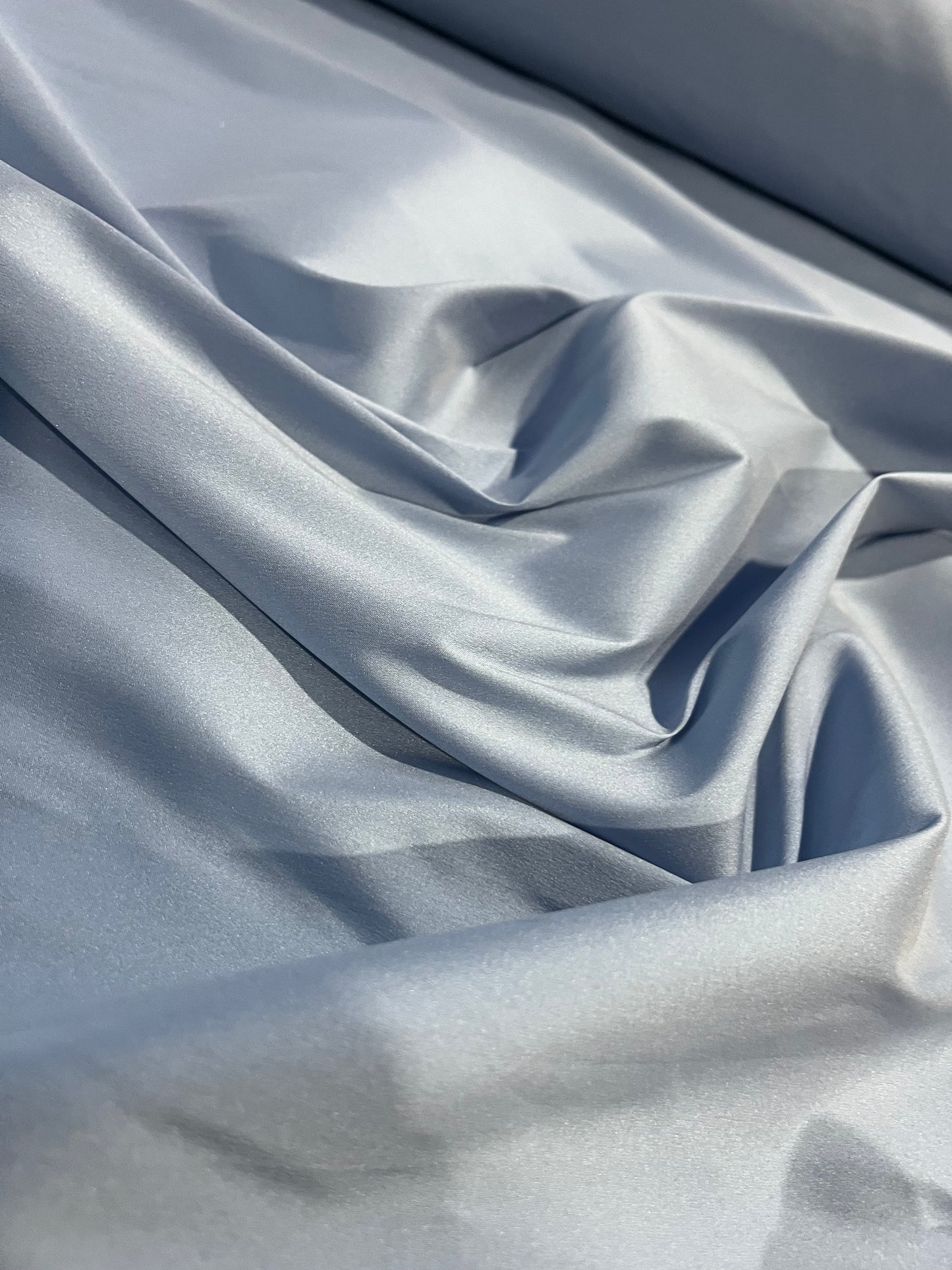 BERNADETTE 012 tafettas stretch ice blue