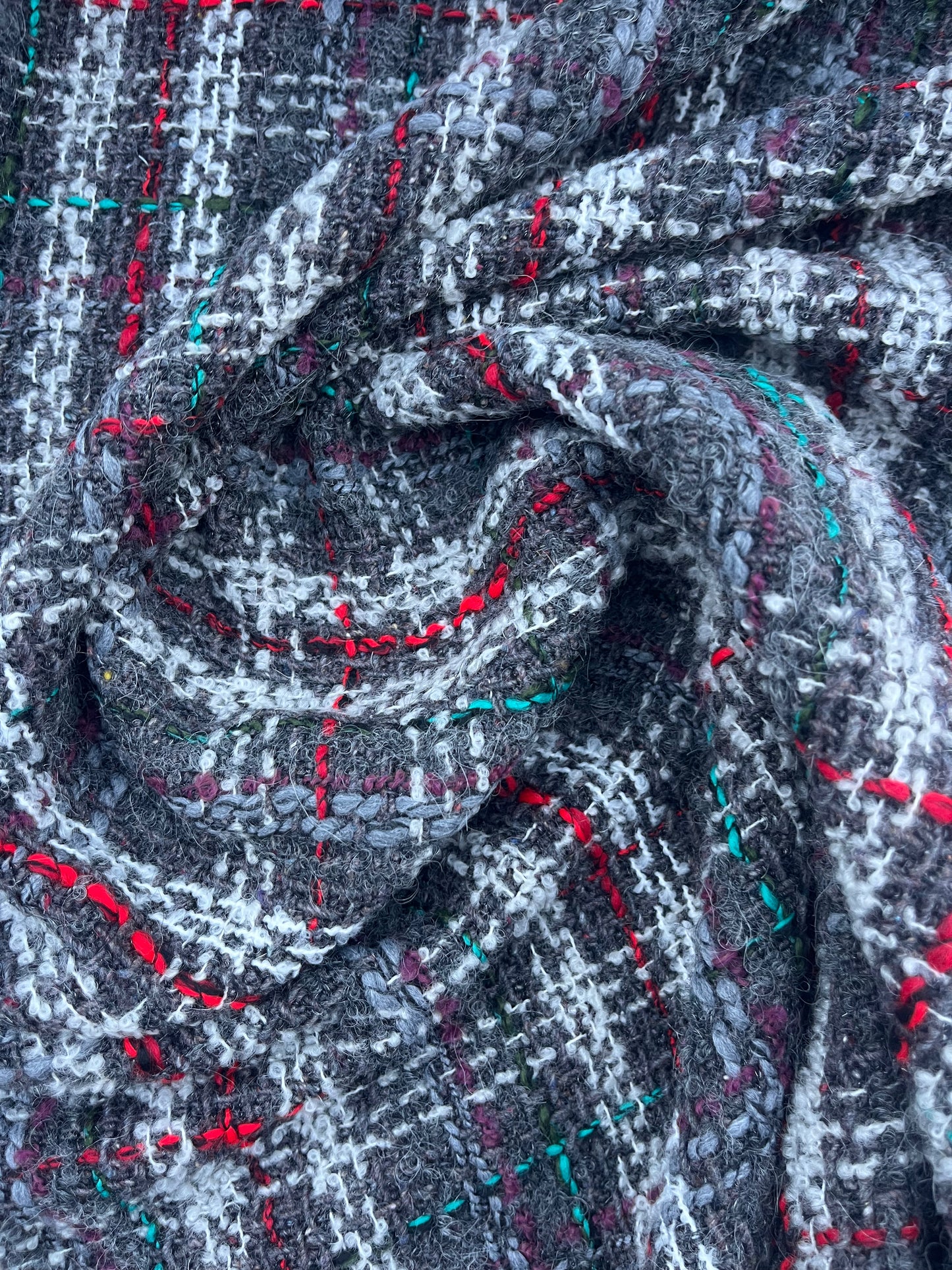GINA 005 Heavy wool tweed Chanel style grey/green/red