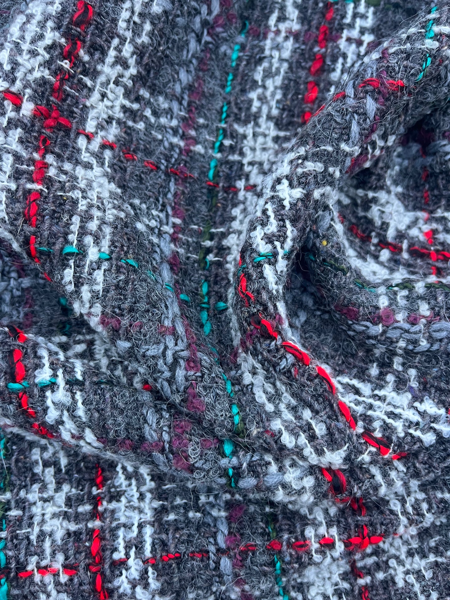 GINA 005 Heavy wool tweed Chanel style grey/green/red