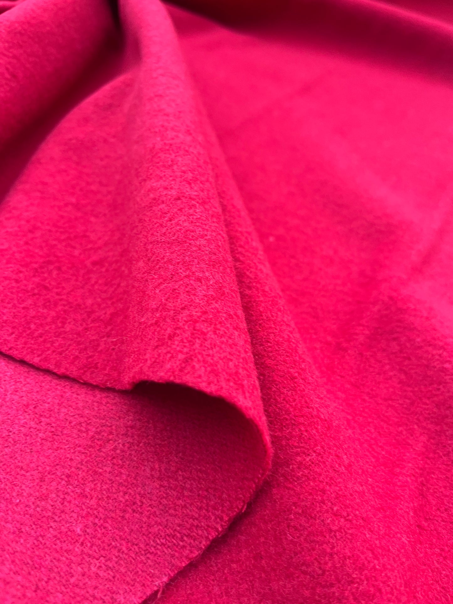 GINA 006 boiled wool red