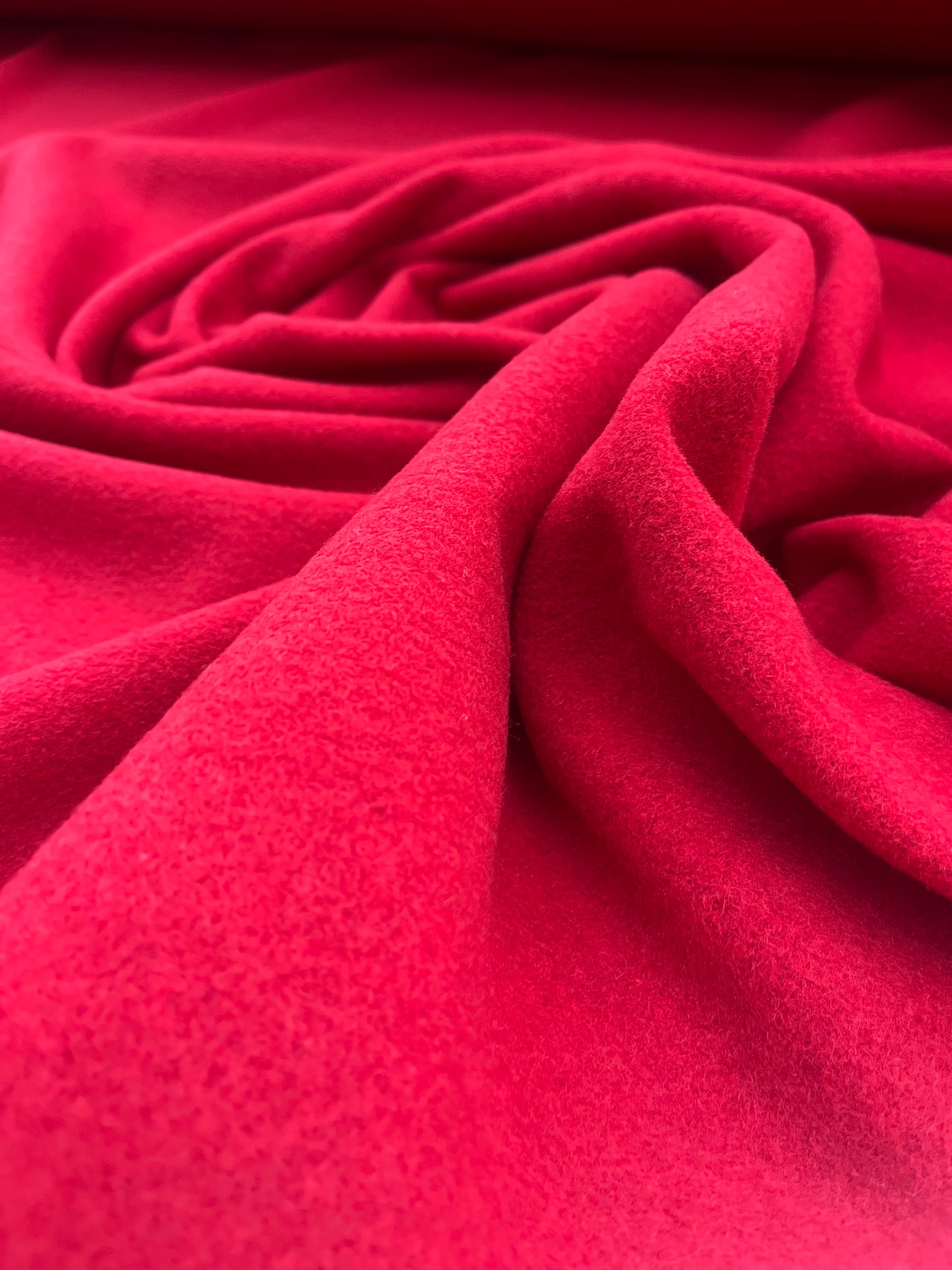 GINA 006 boiled wool red