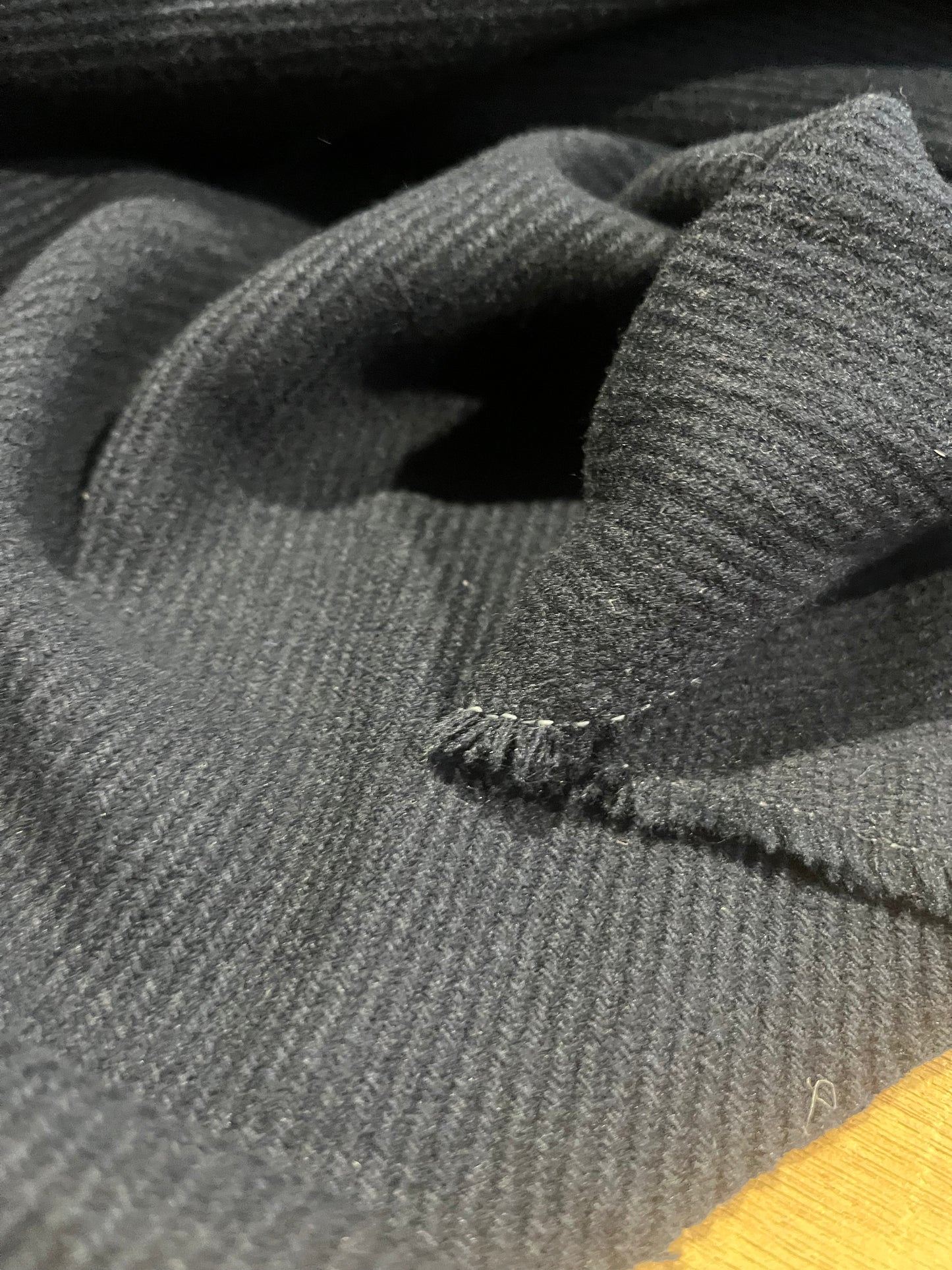 Gina 020 diagonal wool navy