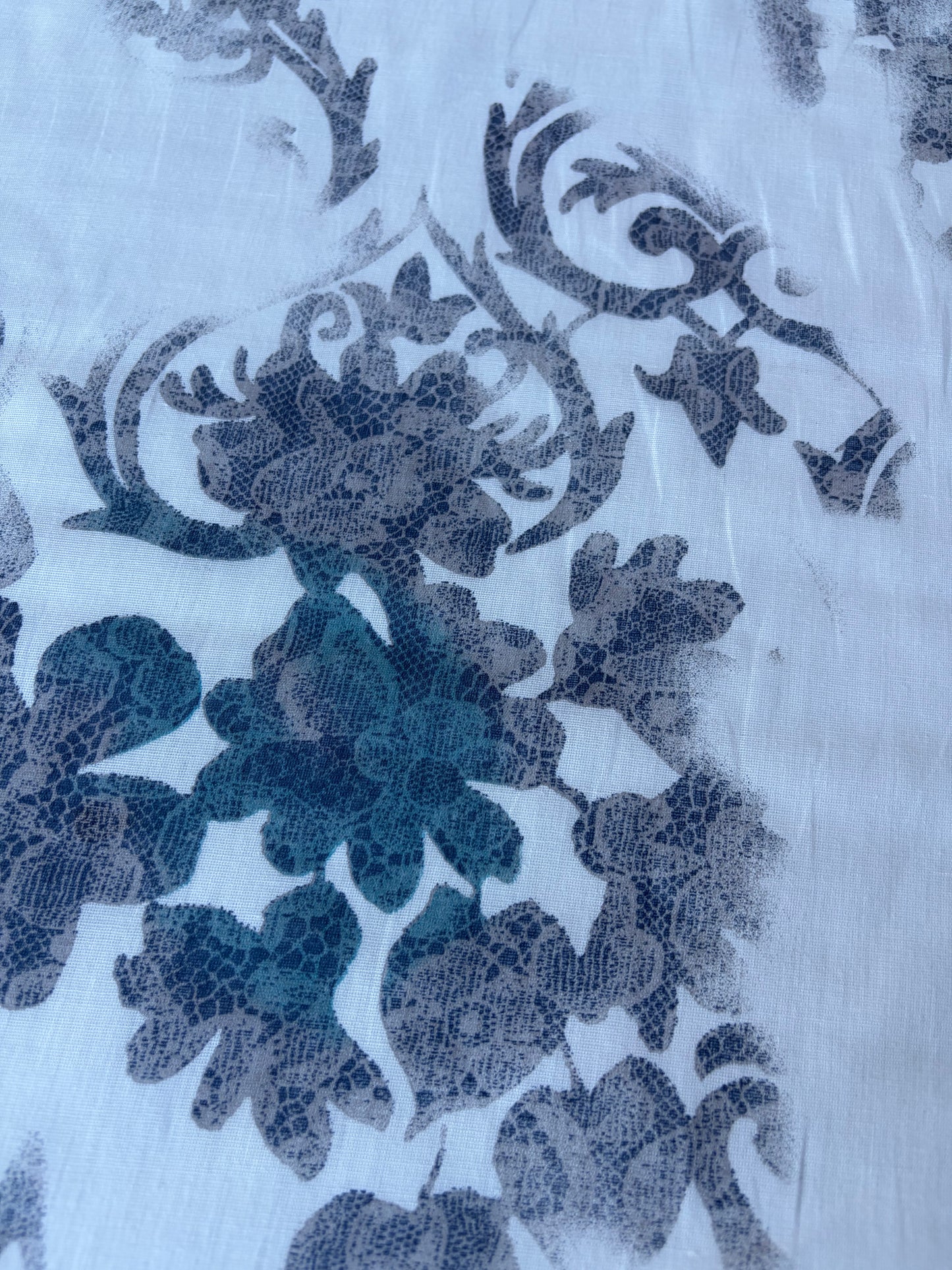 MIA 023 flowers/lace print cotton voile