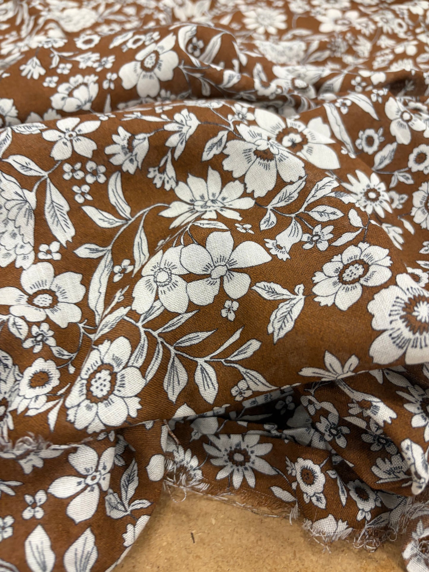 KELLY 023 indian flower print cotton voile