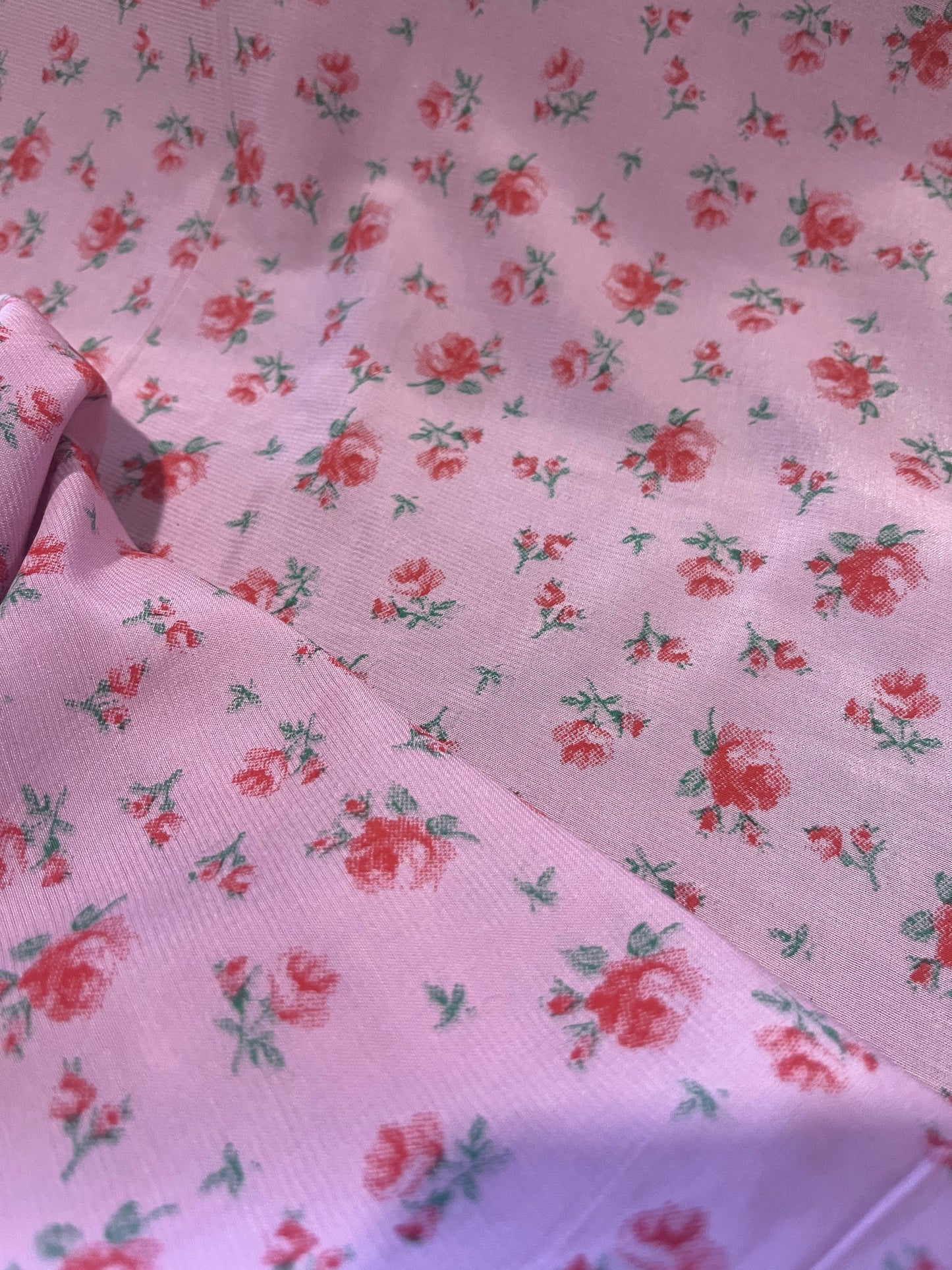 C02 Isidore 006 viscose pink+red flower bouquets