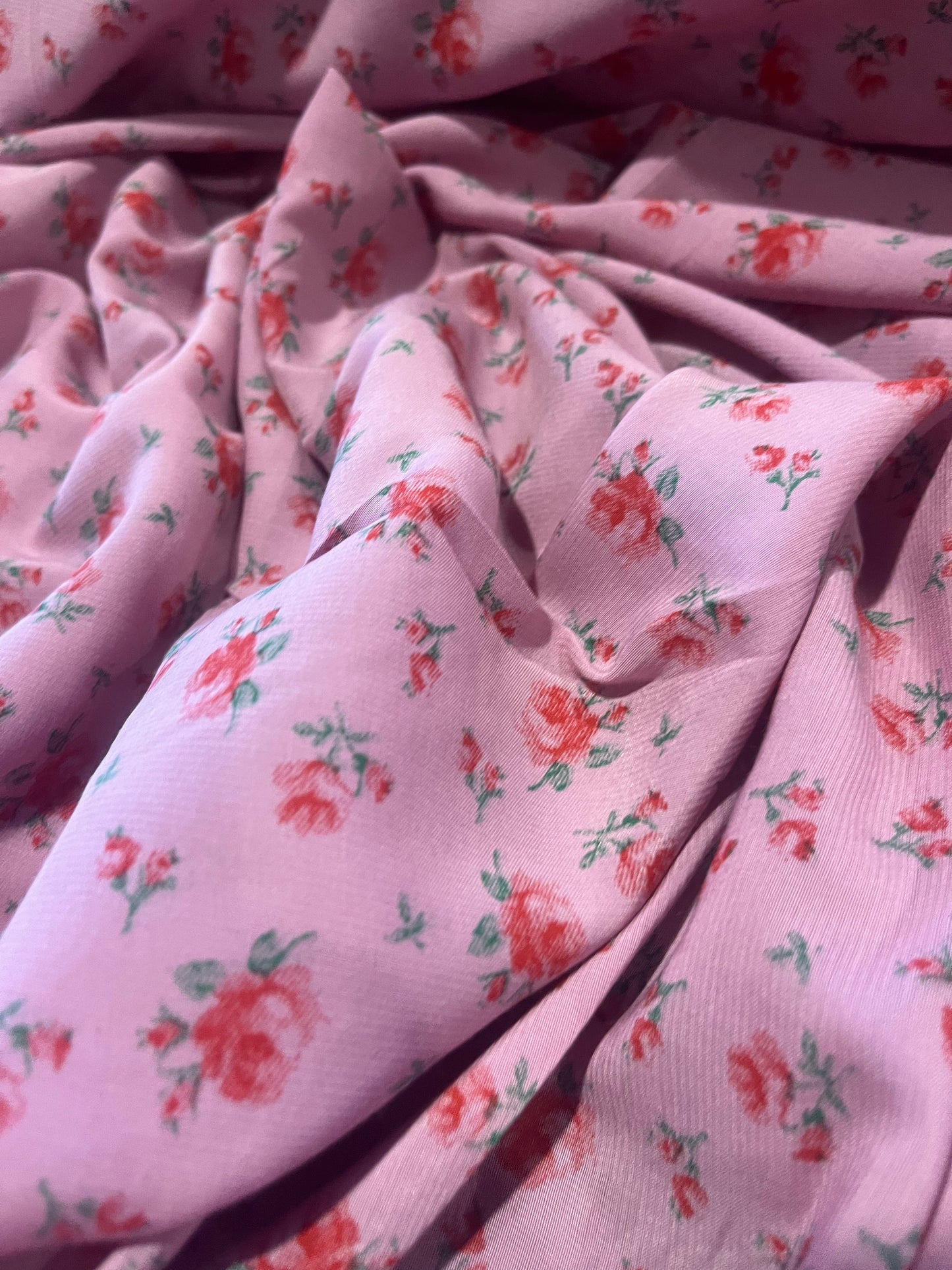 C02 Isidore 006 viscose pink+red flower bouquets