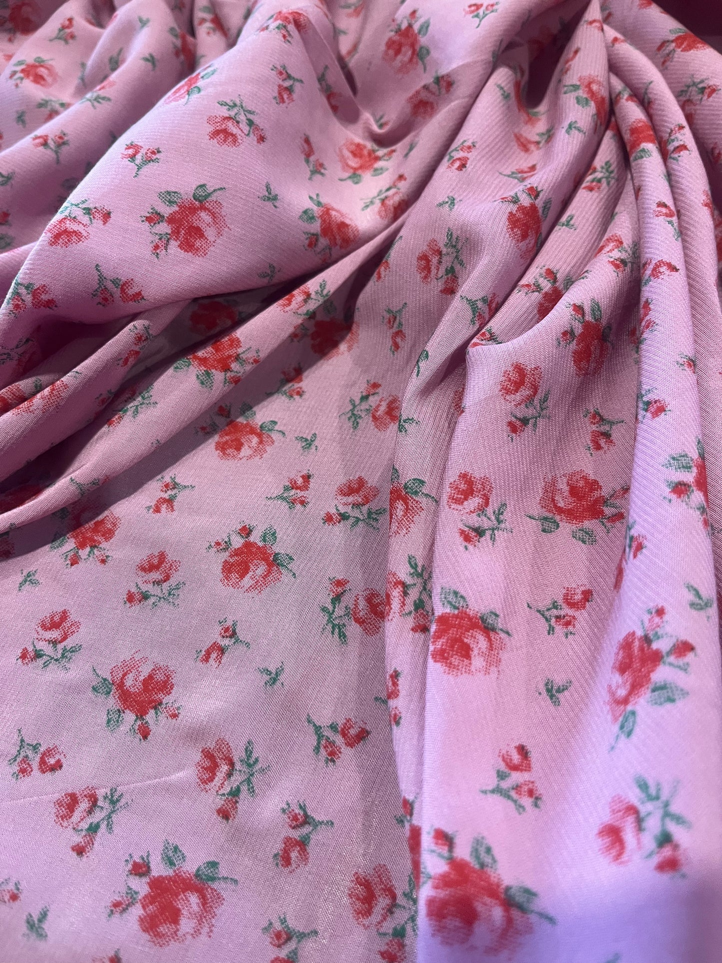C02 Isidore 006 viscose pink+red flower bouquets