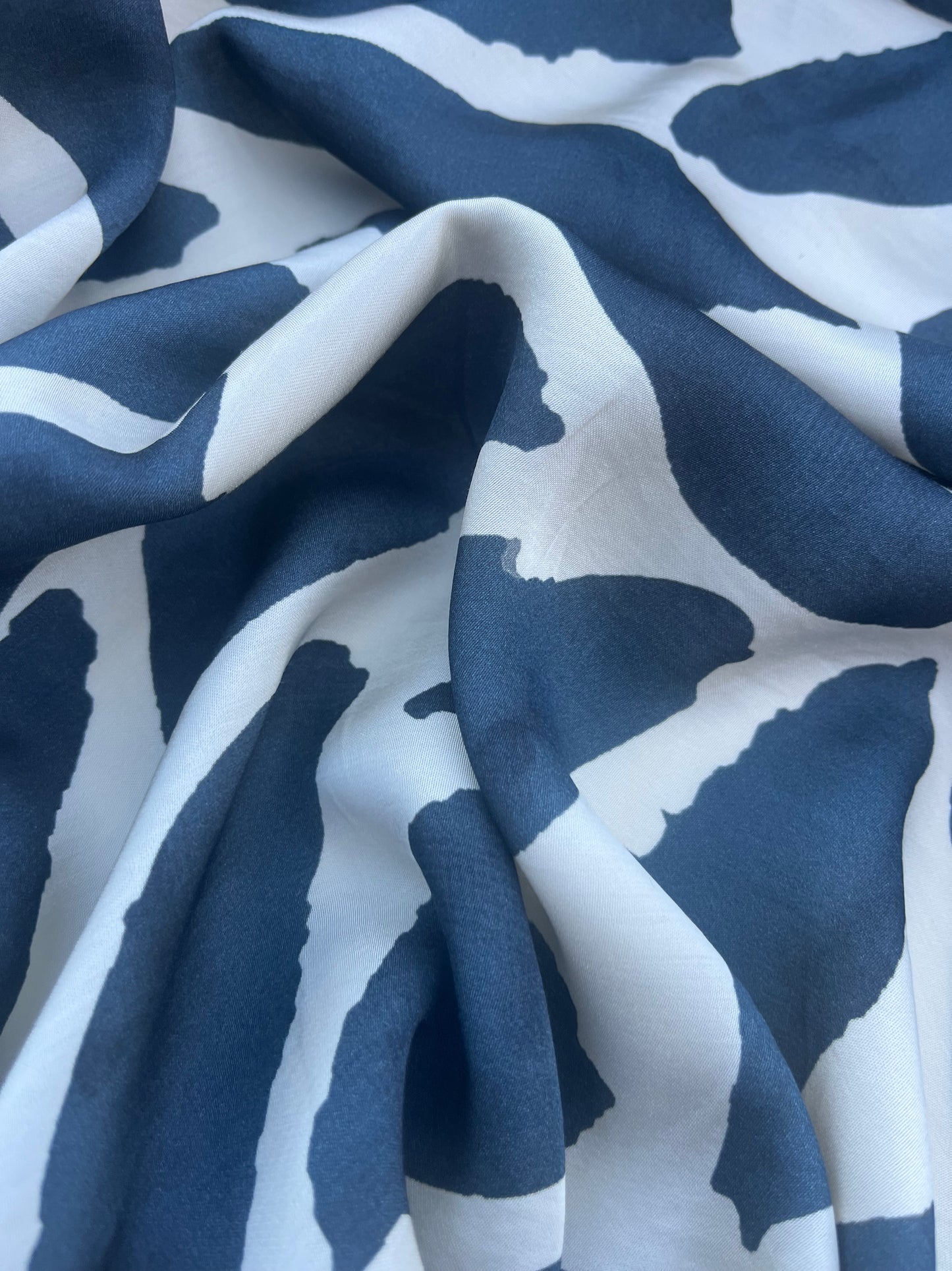 HERA 010 viscose fibrane grunged bamboo leaves