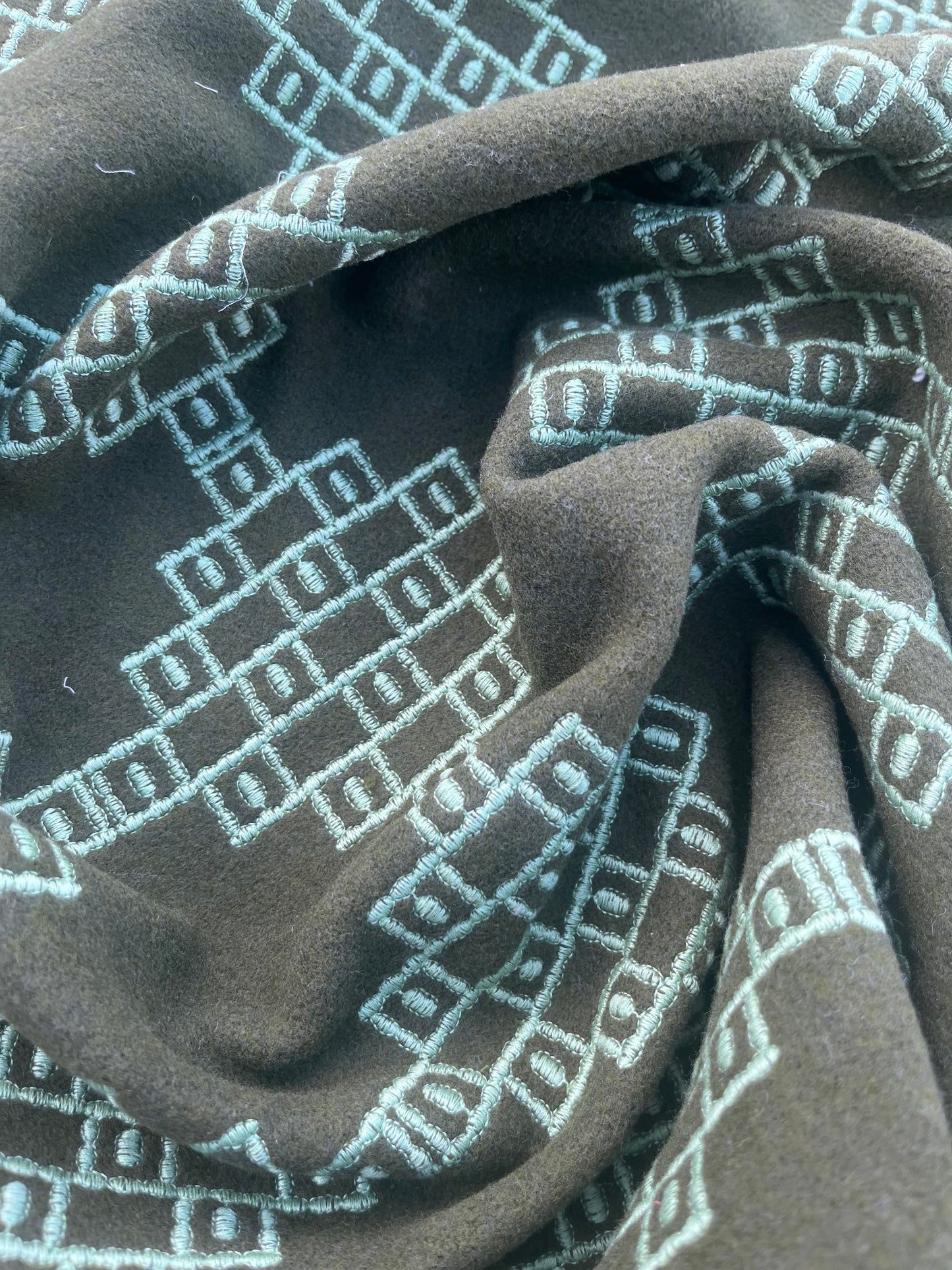 HERA 016 wool jacquard olive/mint