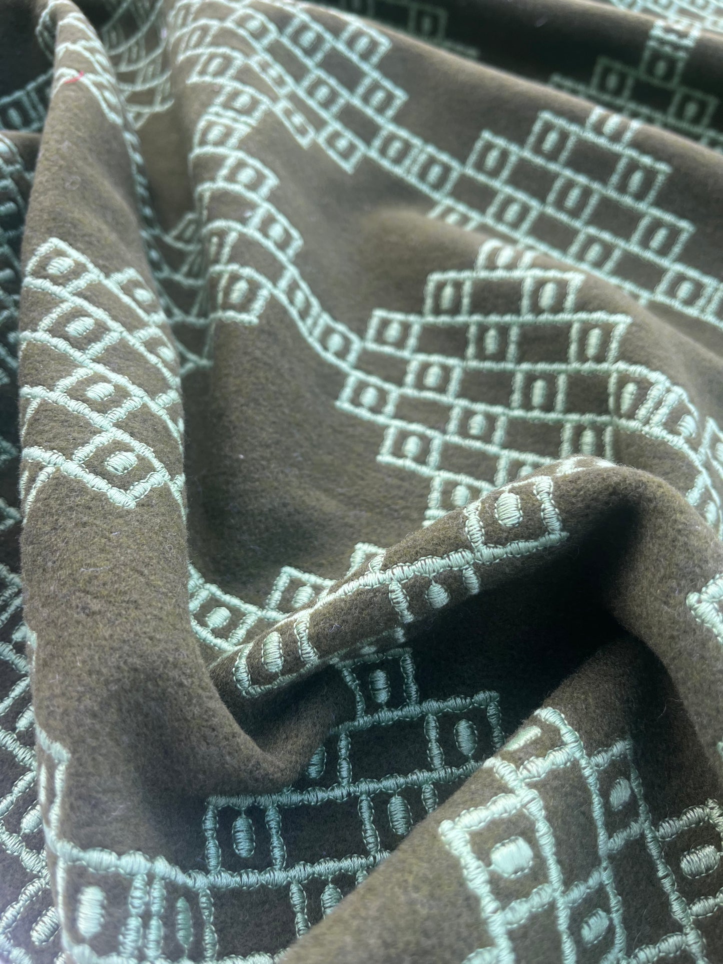 HERA 016 wool jacquard olive/mint