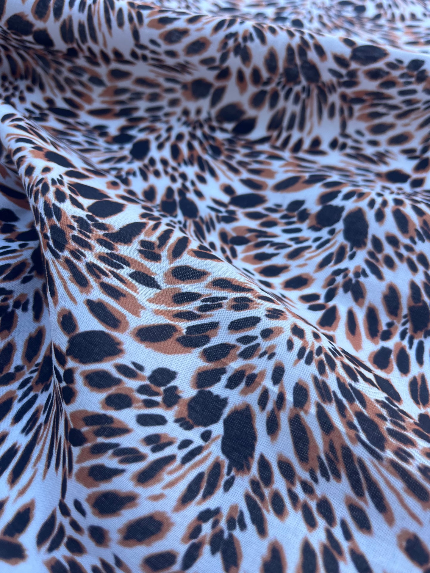 HERA 021 cotton voile animal feathers