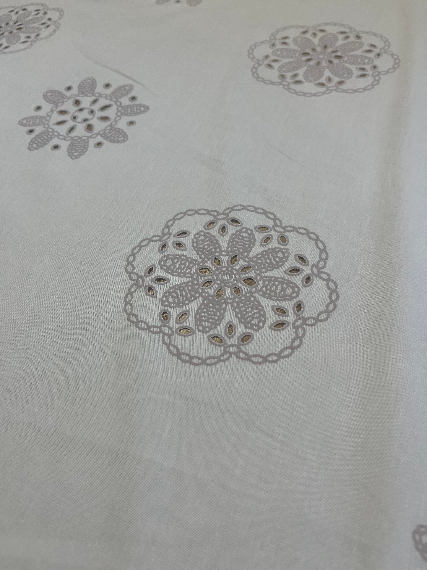 H02 Sangallo cotton stretch lasercut+puff print design 3 sand