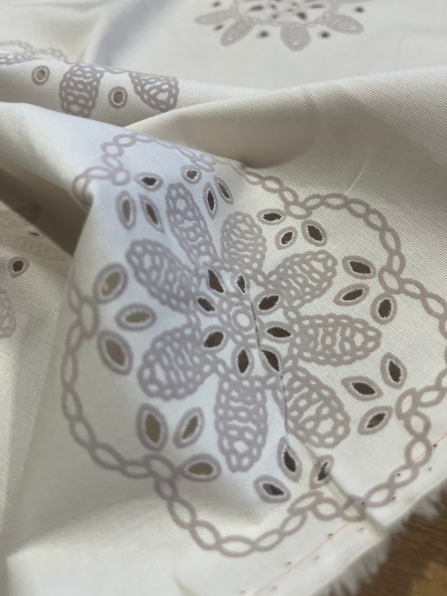 H02 Sangallo cotton stretch lasercut+puff print design 3 sand