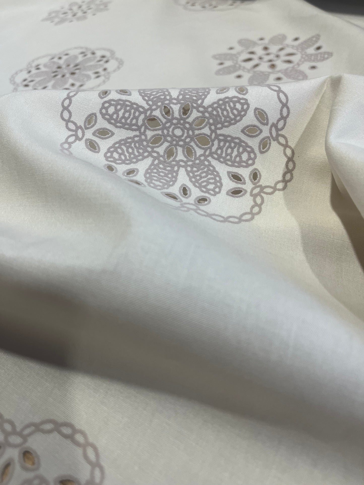 H02 Sangallo cotton stretch lasercut+puff print design 3 sand