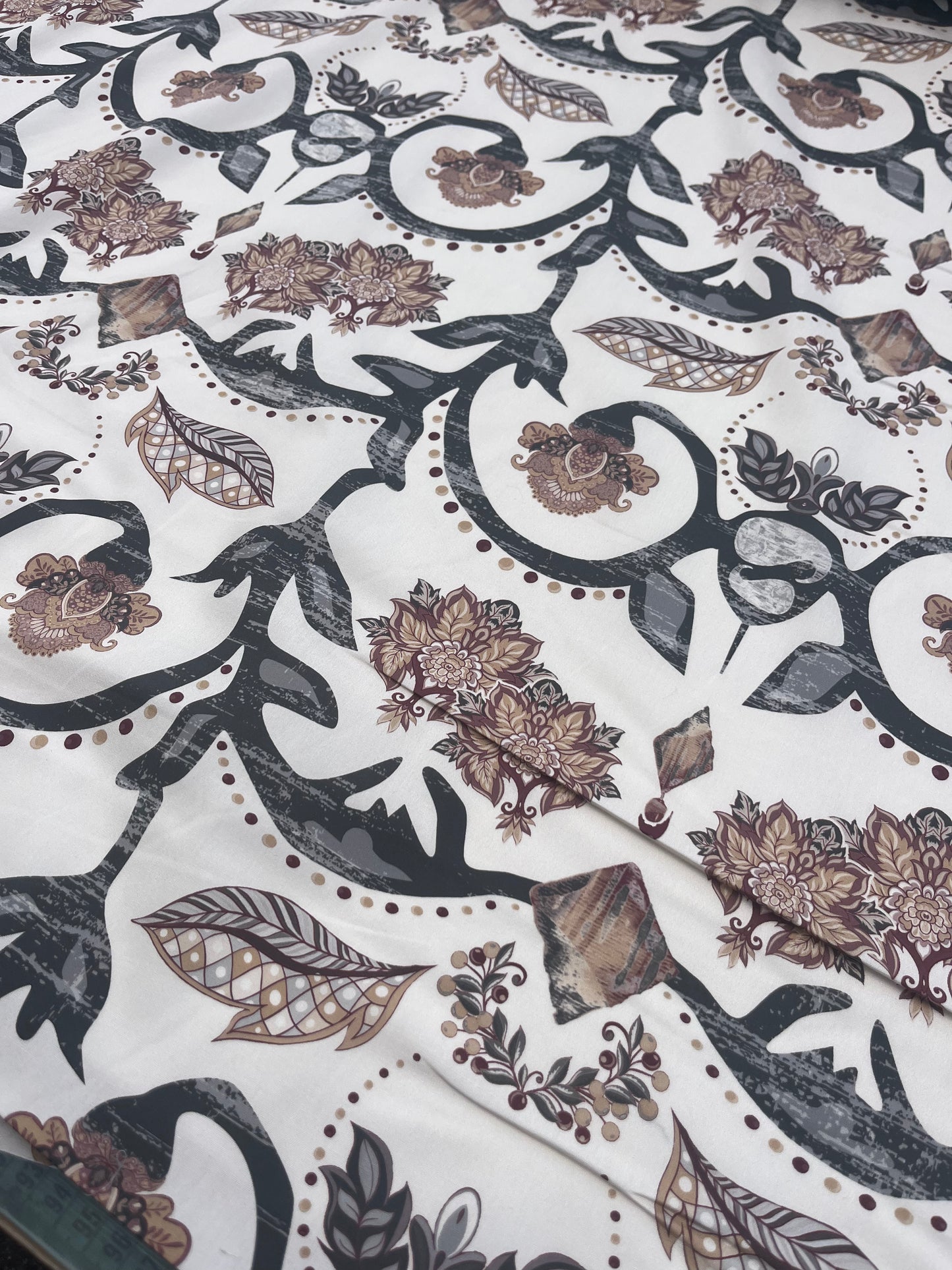 HERA 024 silky poplin grunged folk branches digital print