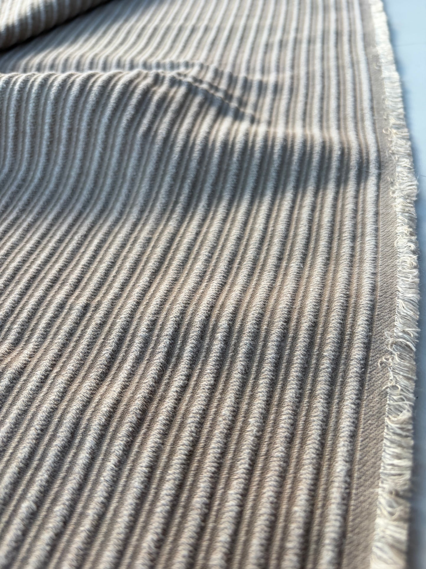 TINO 002 irregular velours stripes