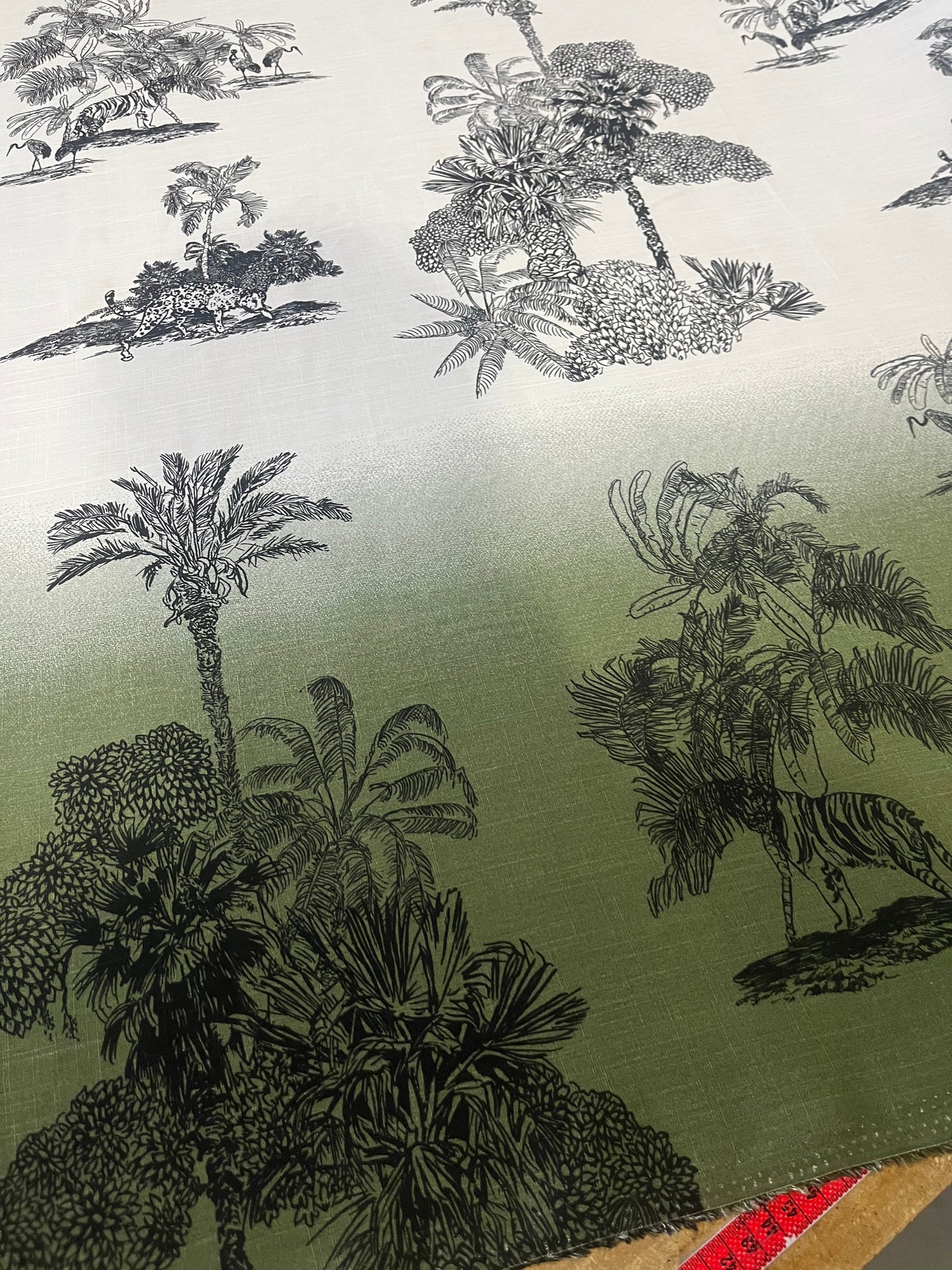 D02 BAPTISTE 008 viscose single border "Palm Beach" green