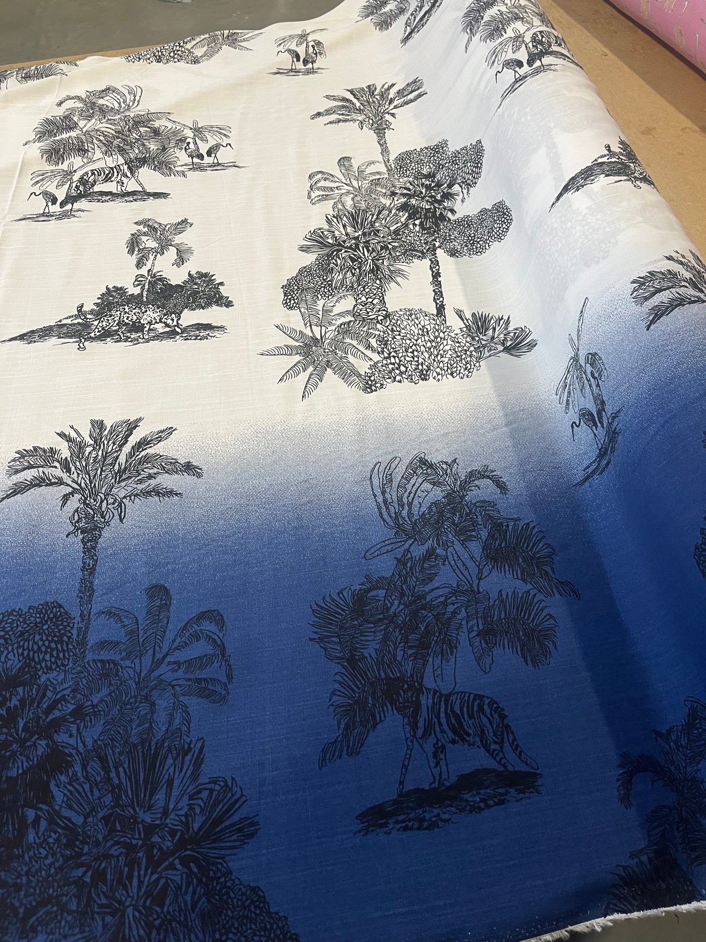 BAPTISTE 012 viscose single border "Palm Beach" black/blue
