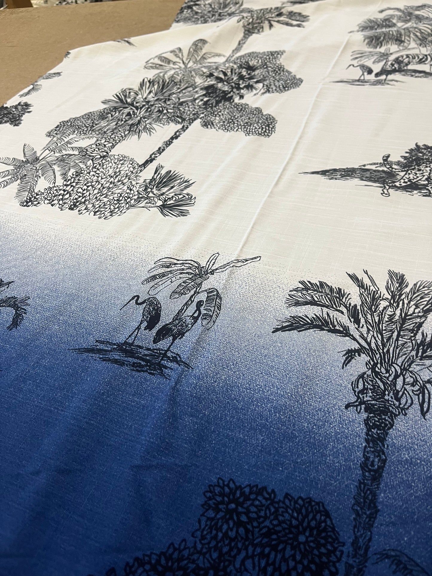 BAPTISTE 012 viscose single border "Palm Beach" black/blue