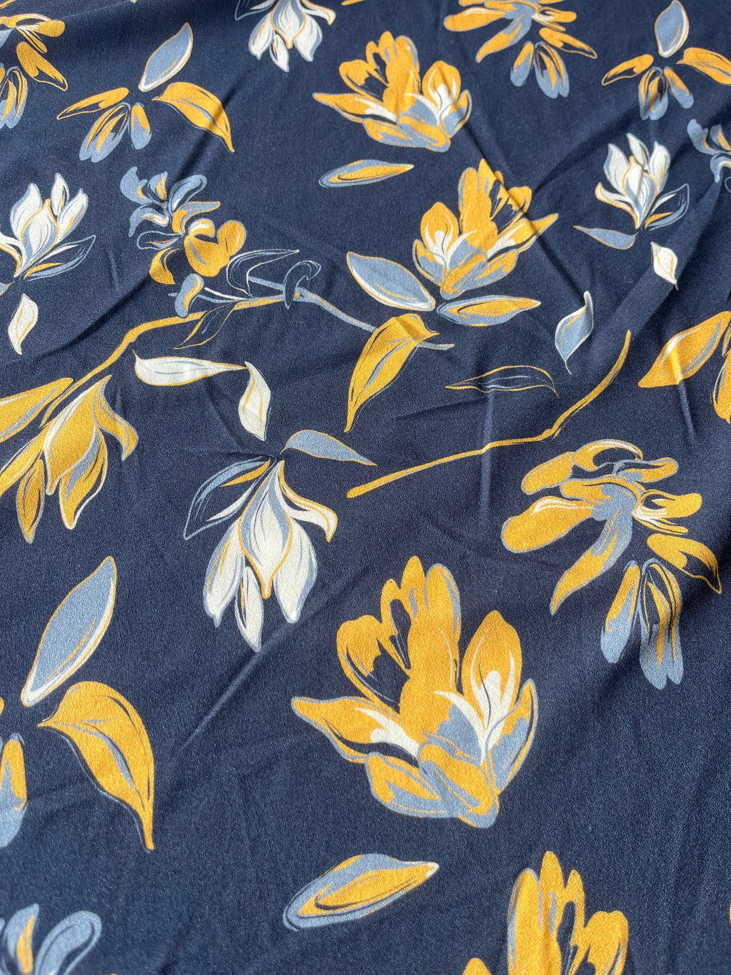 ATHENA 023 viscose crêpe indigo flowers
