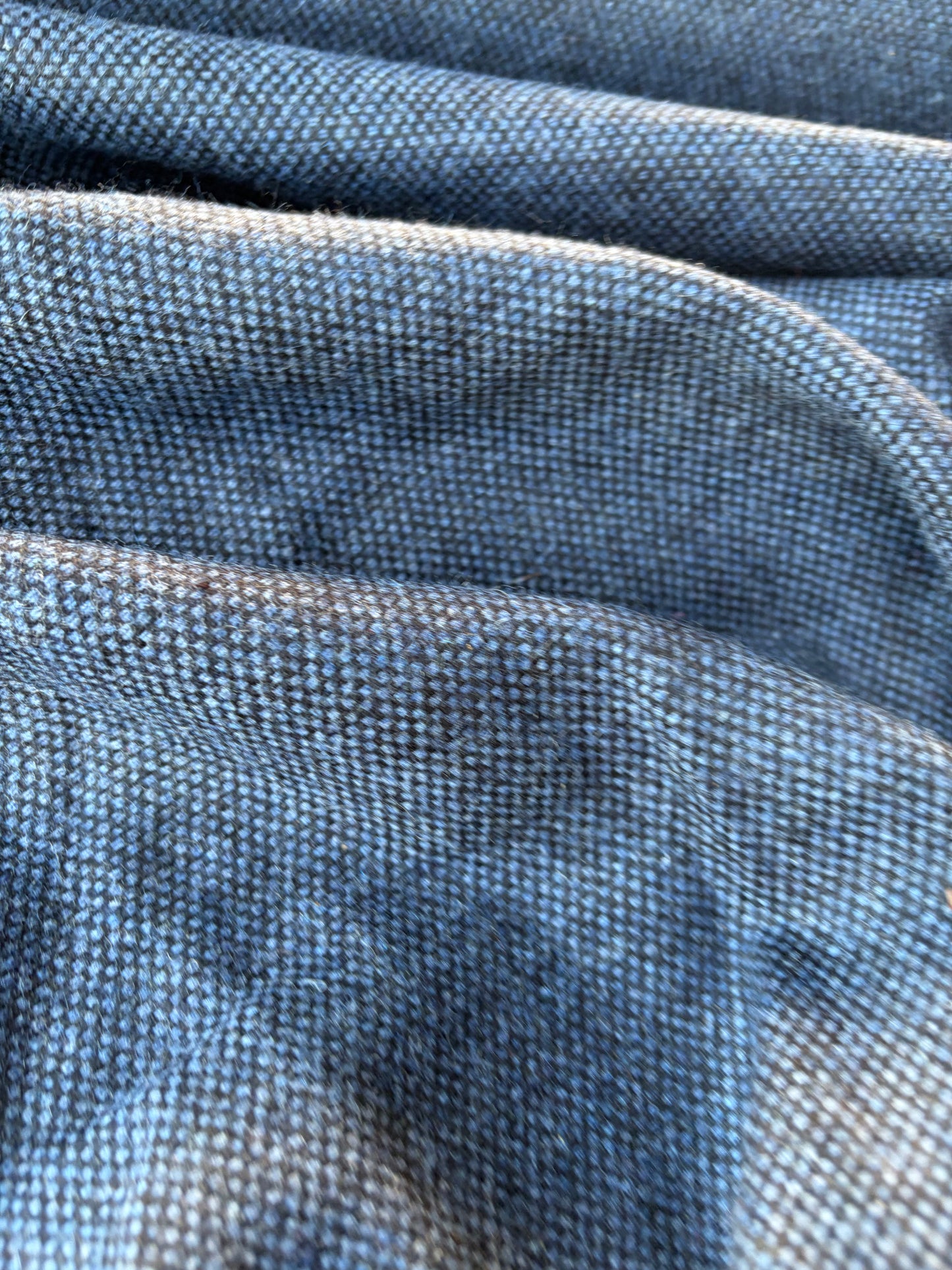 HARVEST SEASON 011 indigo/navy coloured shetland wool tweed