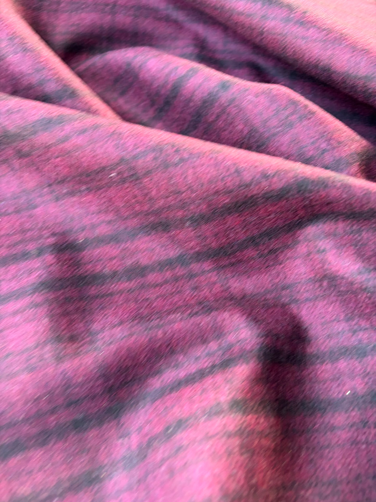 HARVEST SEASON 015 aubergine checkered carded wool