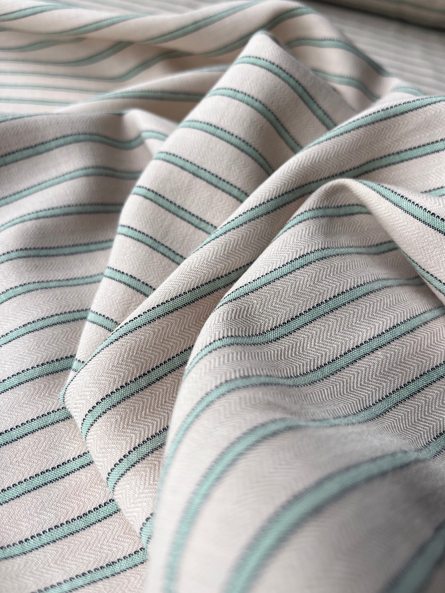 JUNO 011 Gauze stripes ecru/green