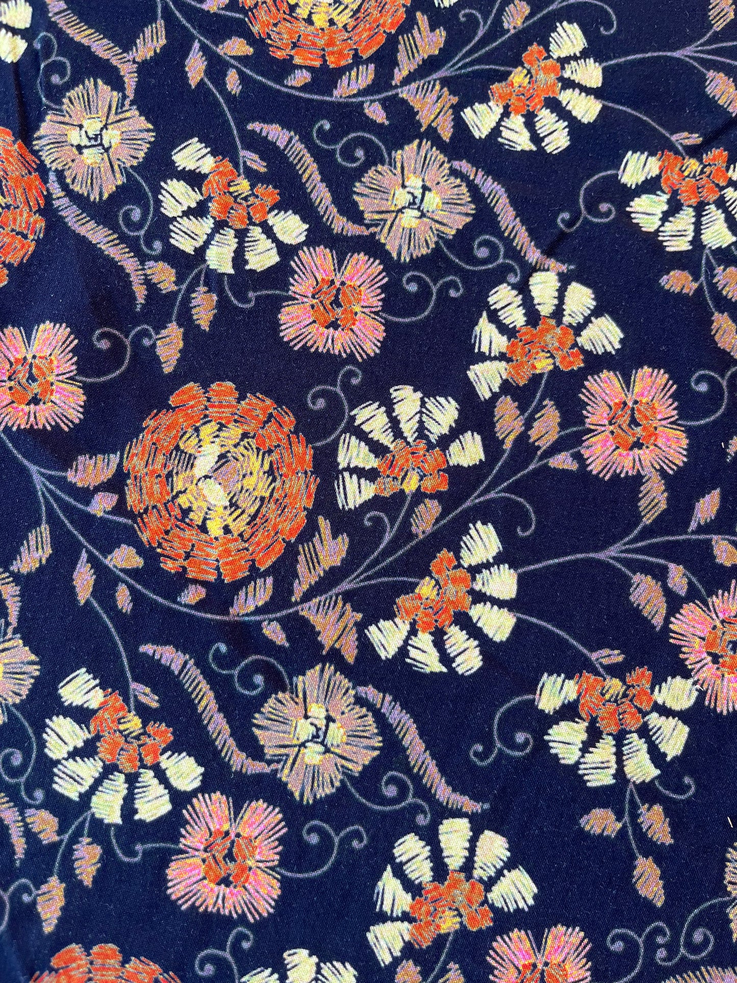 JUNO 038 twill viscose folklore flower
