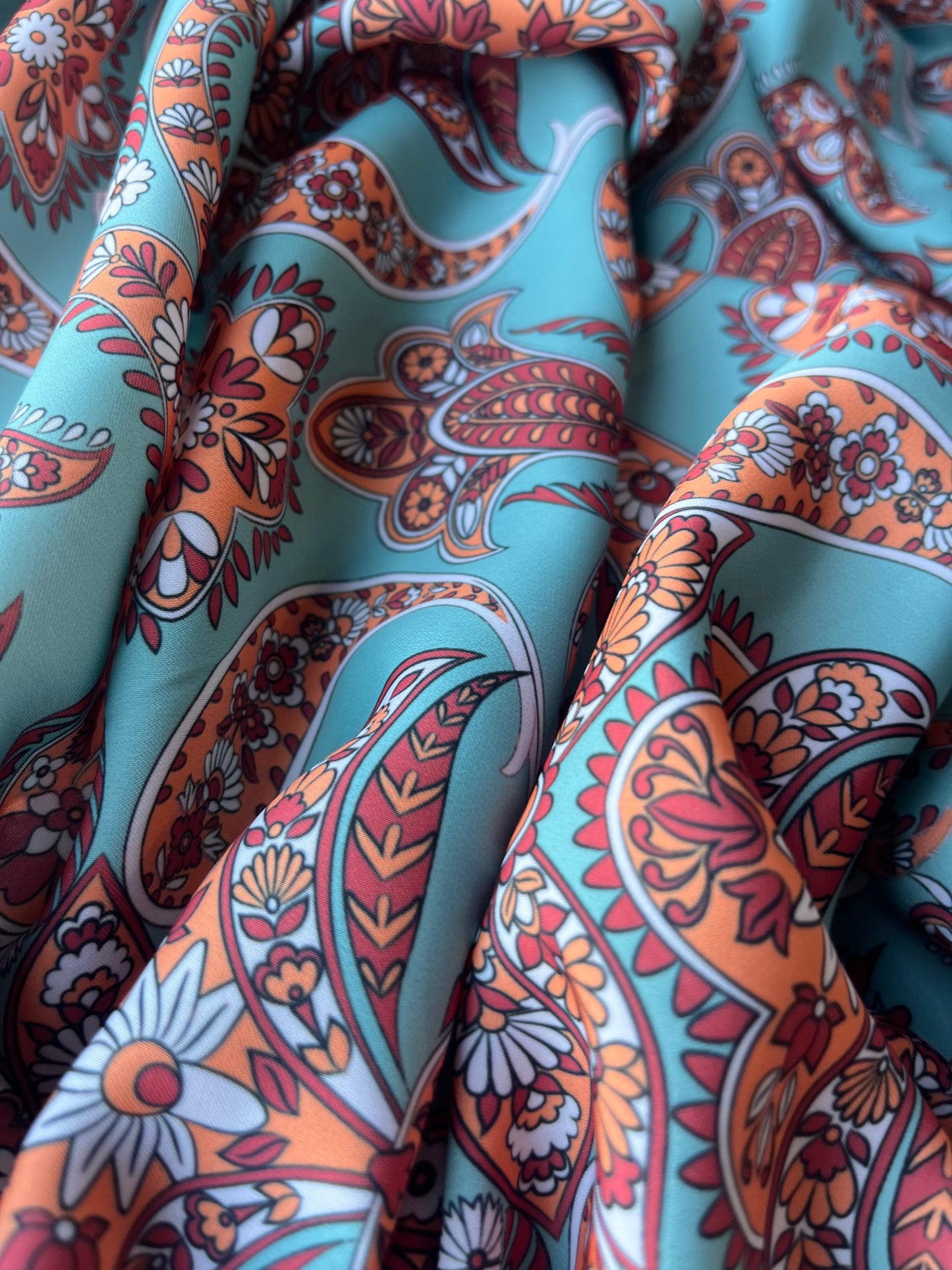 JUNO 048 silky satin vintage paisley digital