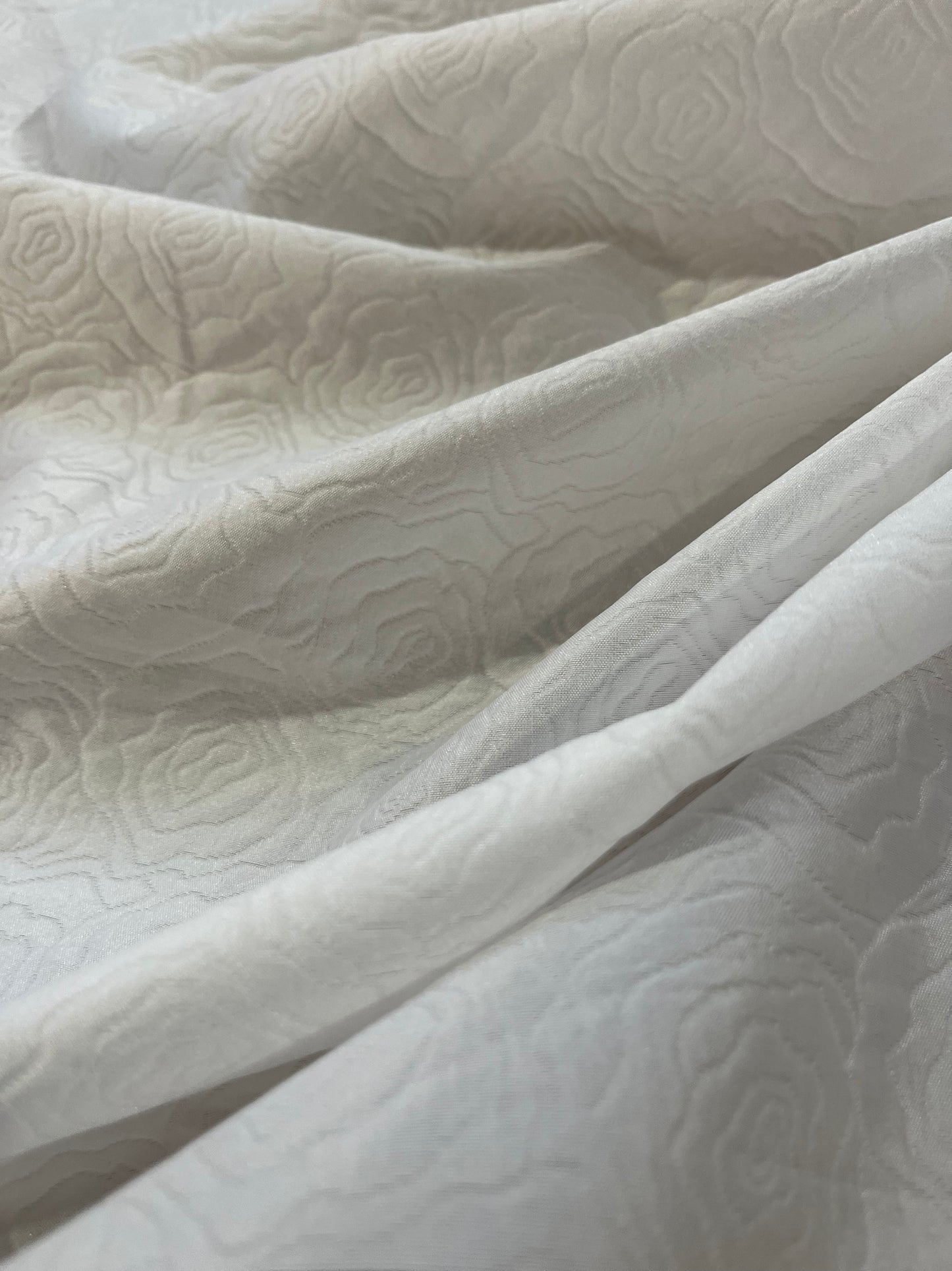 Shiny jacquard white Marcellin 008 G01