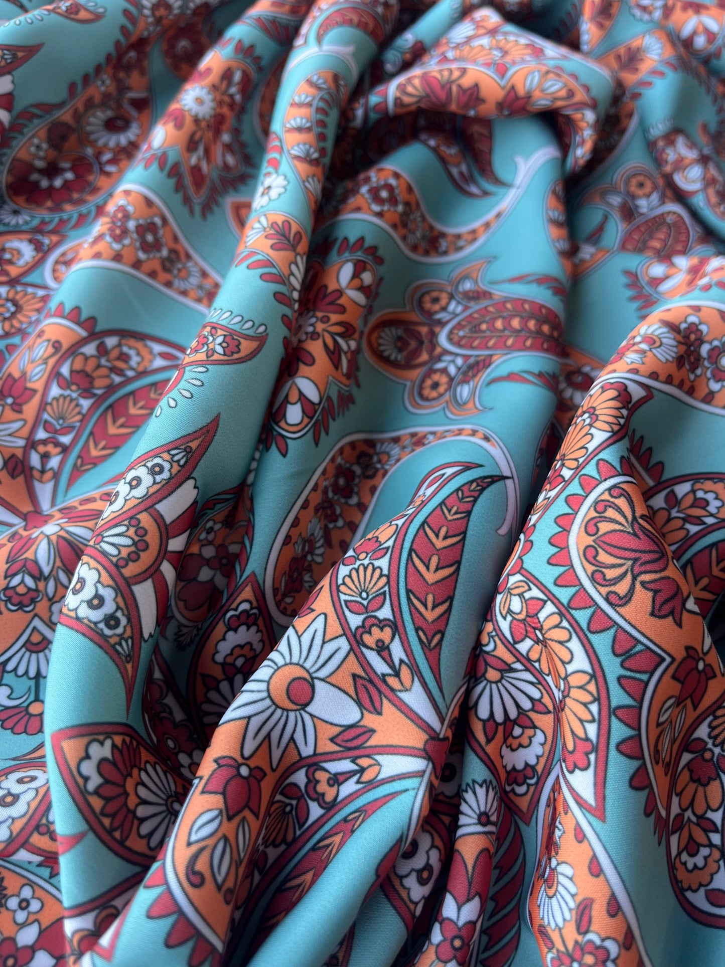 JUNO 048 silky satin vintage paisley digital