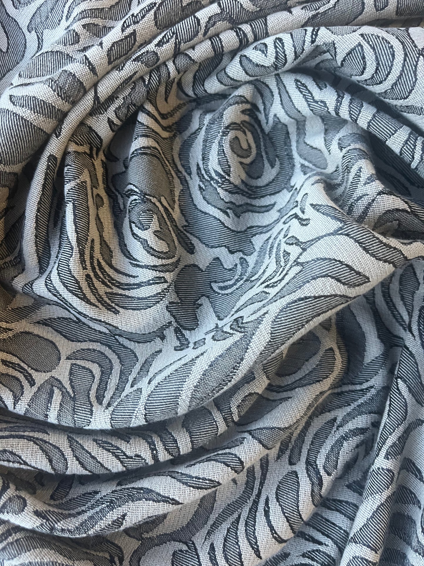 TINA 001 cotton stretch jacquard sand/brown roses