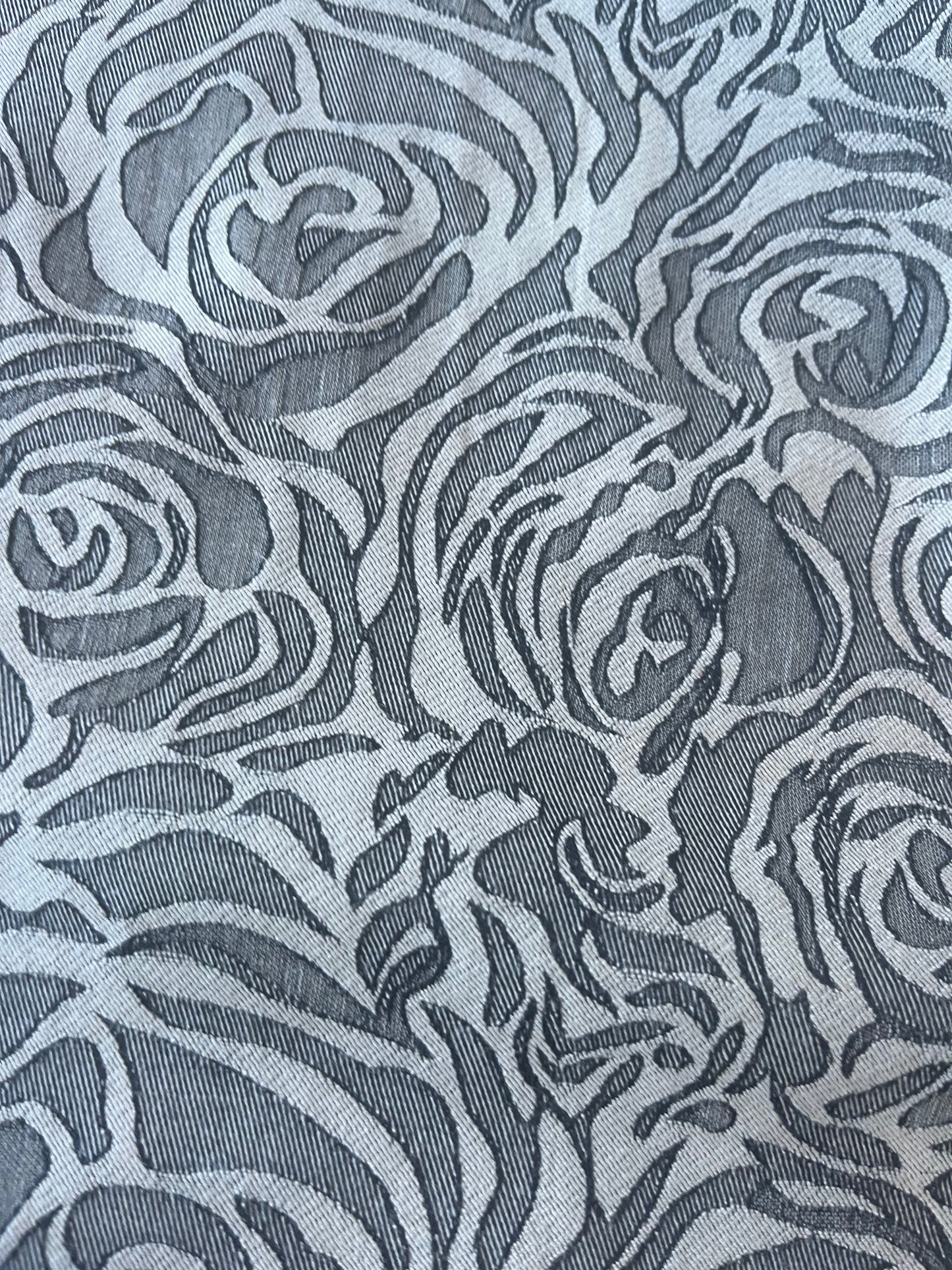 TINA 001 cotton stretch jacquard sand/brown roses