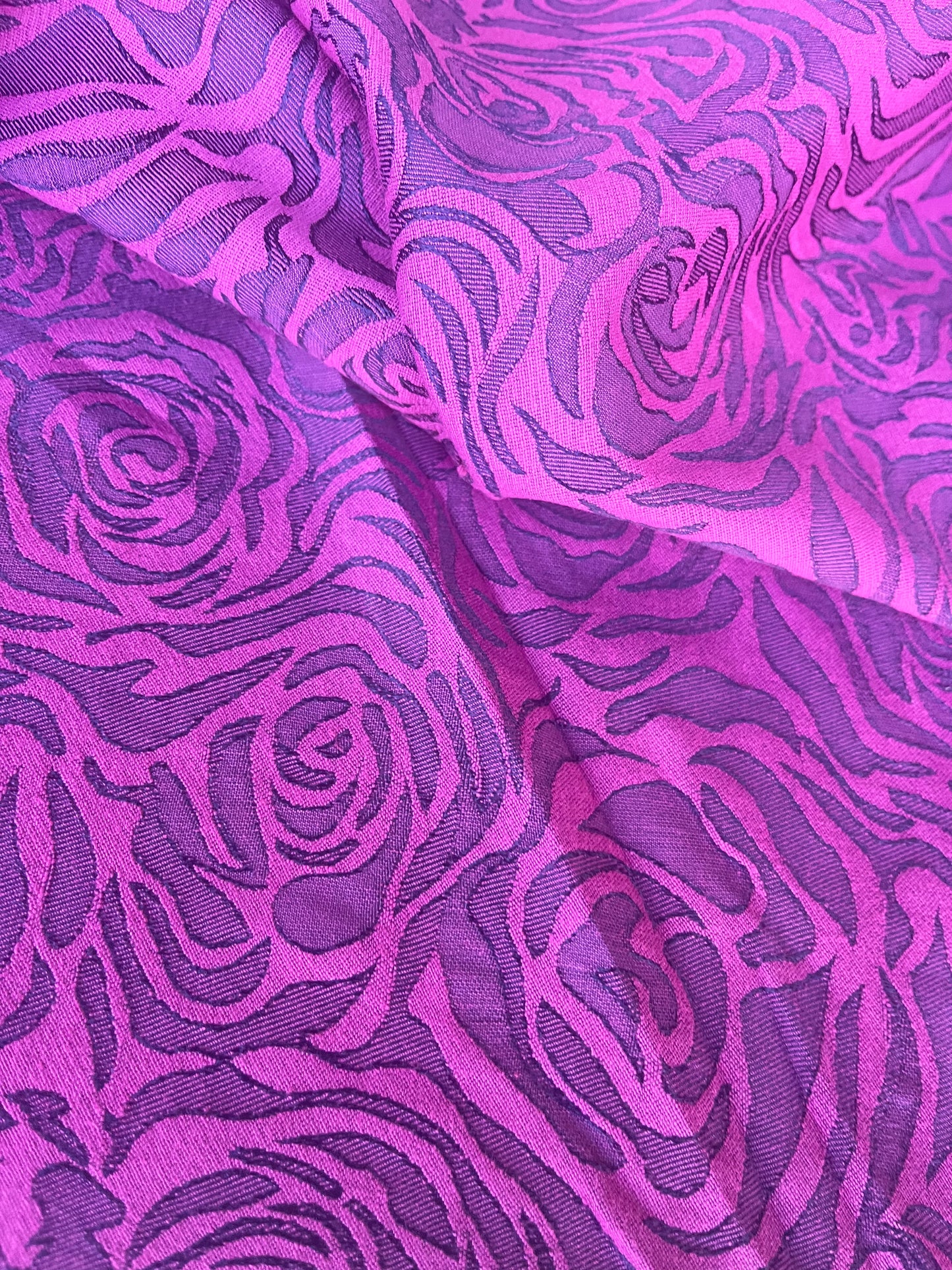 TINA 007 cotton stretch jacquard sfuchsia/navy roses