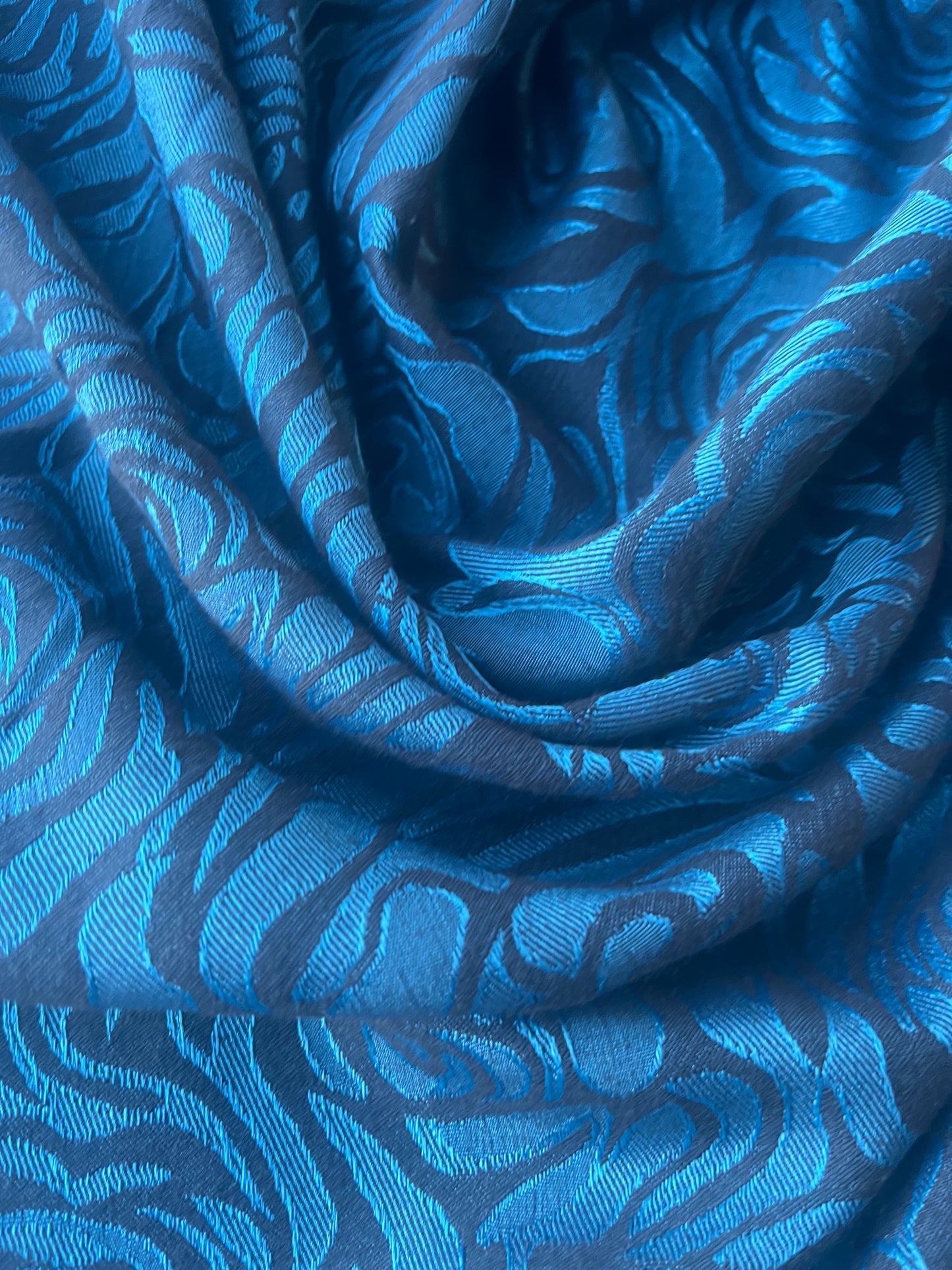 TINA 012 cotton stretch jacquard petrol/black roses