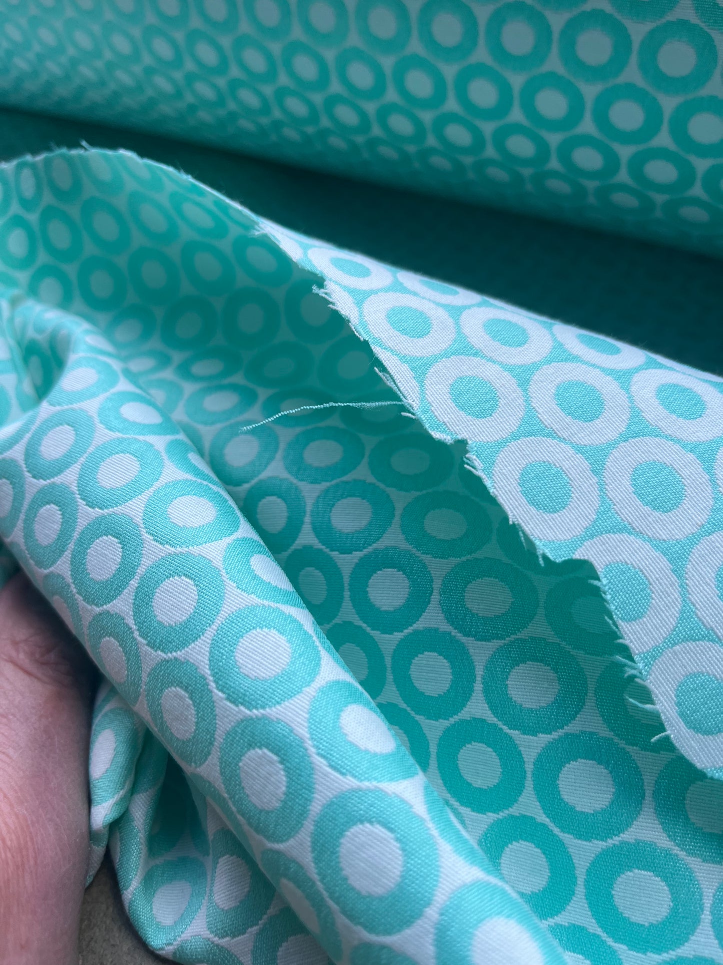 Jacques 005 cotton stretch jacquard soft green circles
