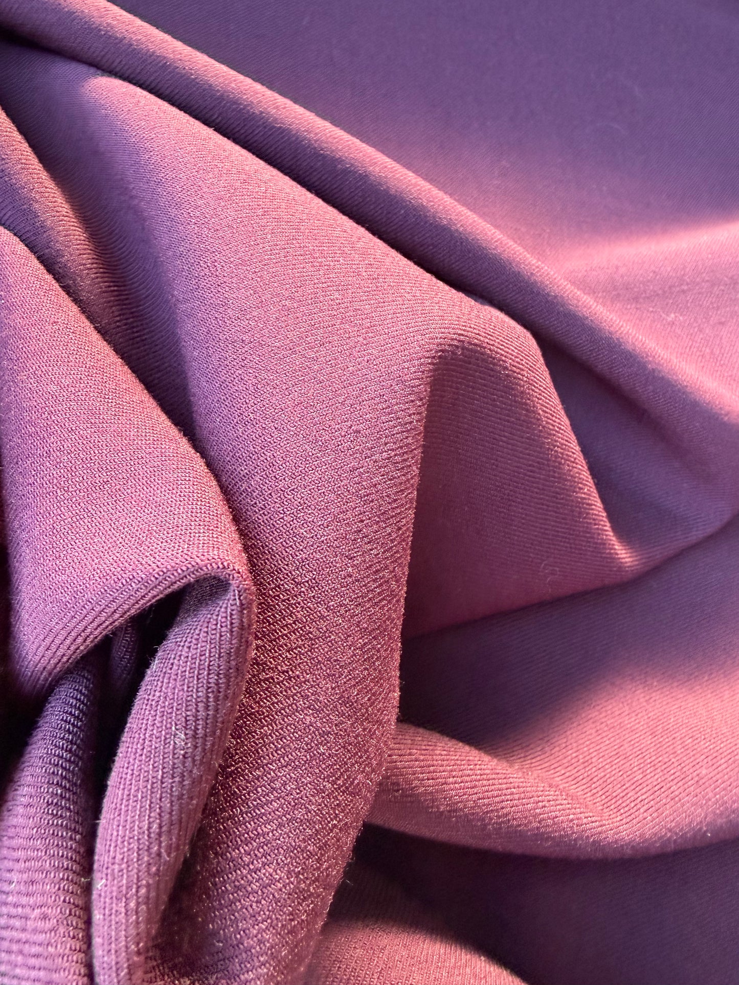 LORO 017 aubergine twill wool bi-stretch