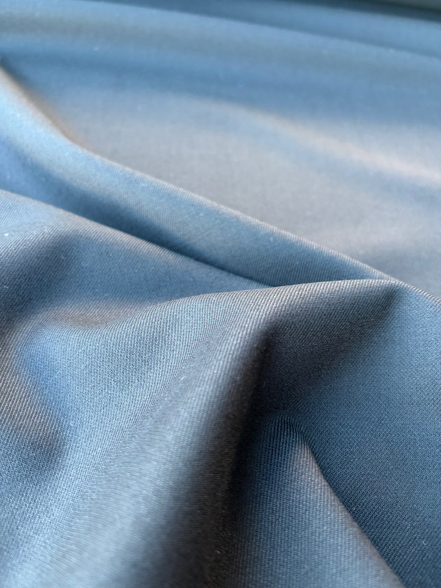 LORO 024 black twill wool stretch