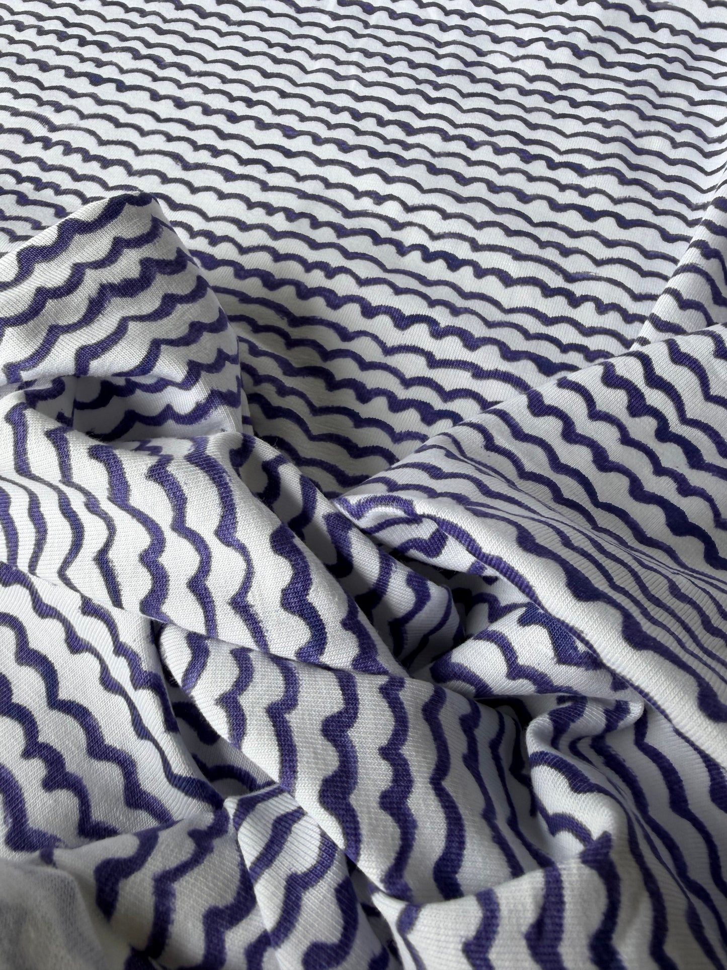FREDO 016 jersey viscose indigo waves