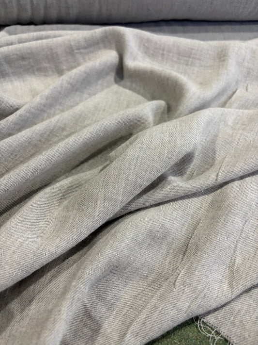 FREDO 031 viscose wool light grey