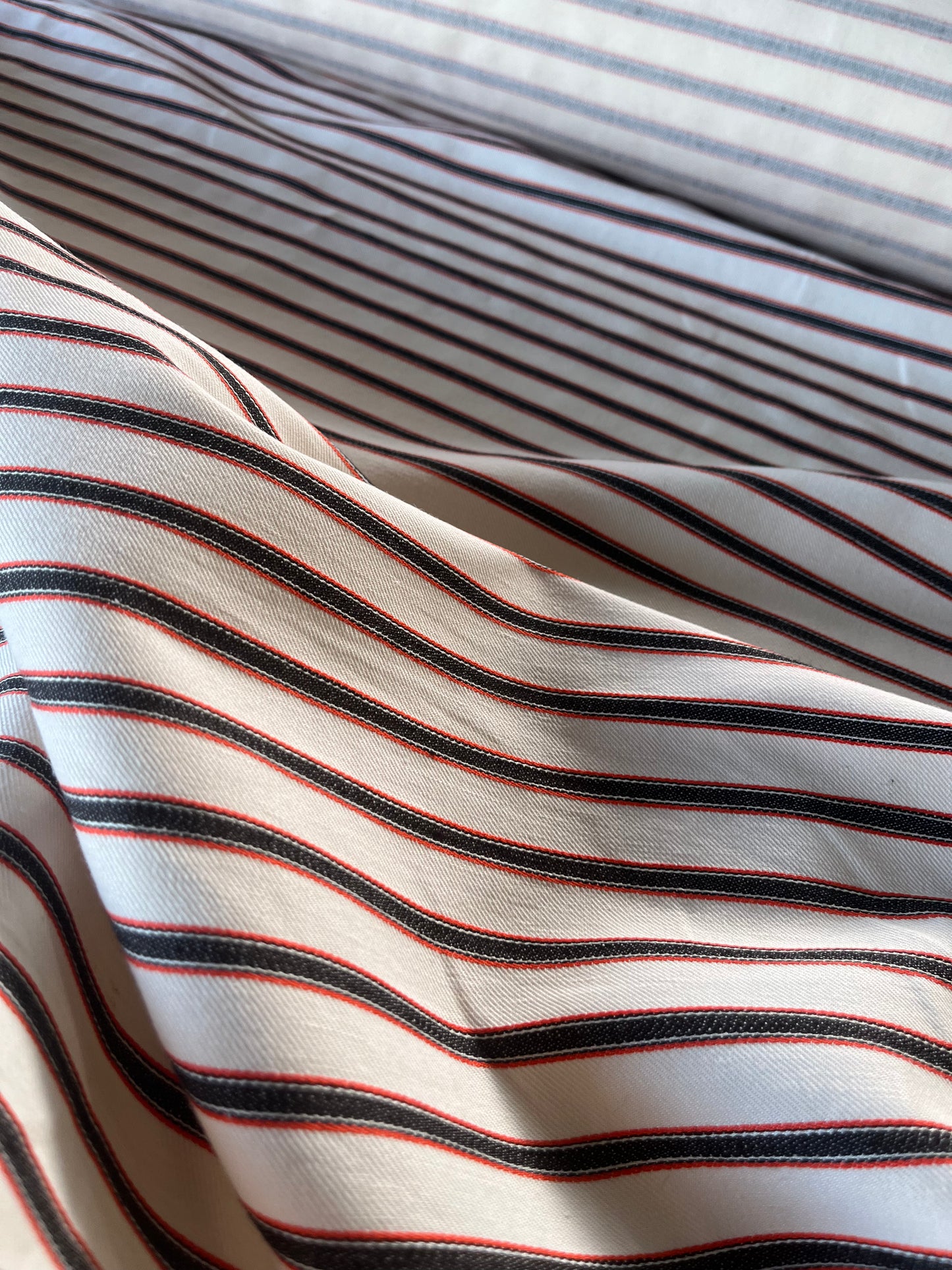 LC GLADYS 023 heavy cotton stripes with stretch