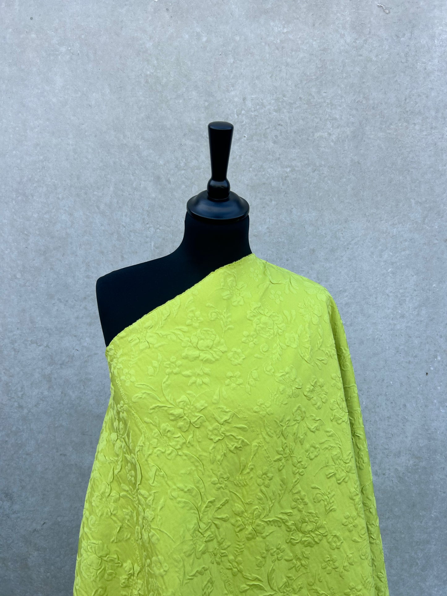 LP10010 jacquard Off-White