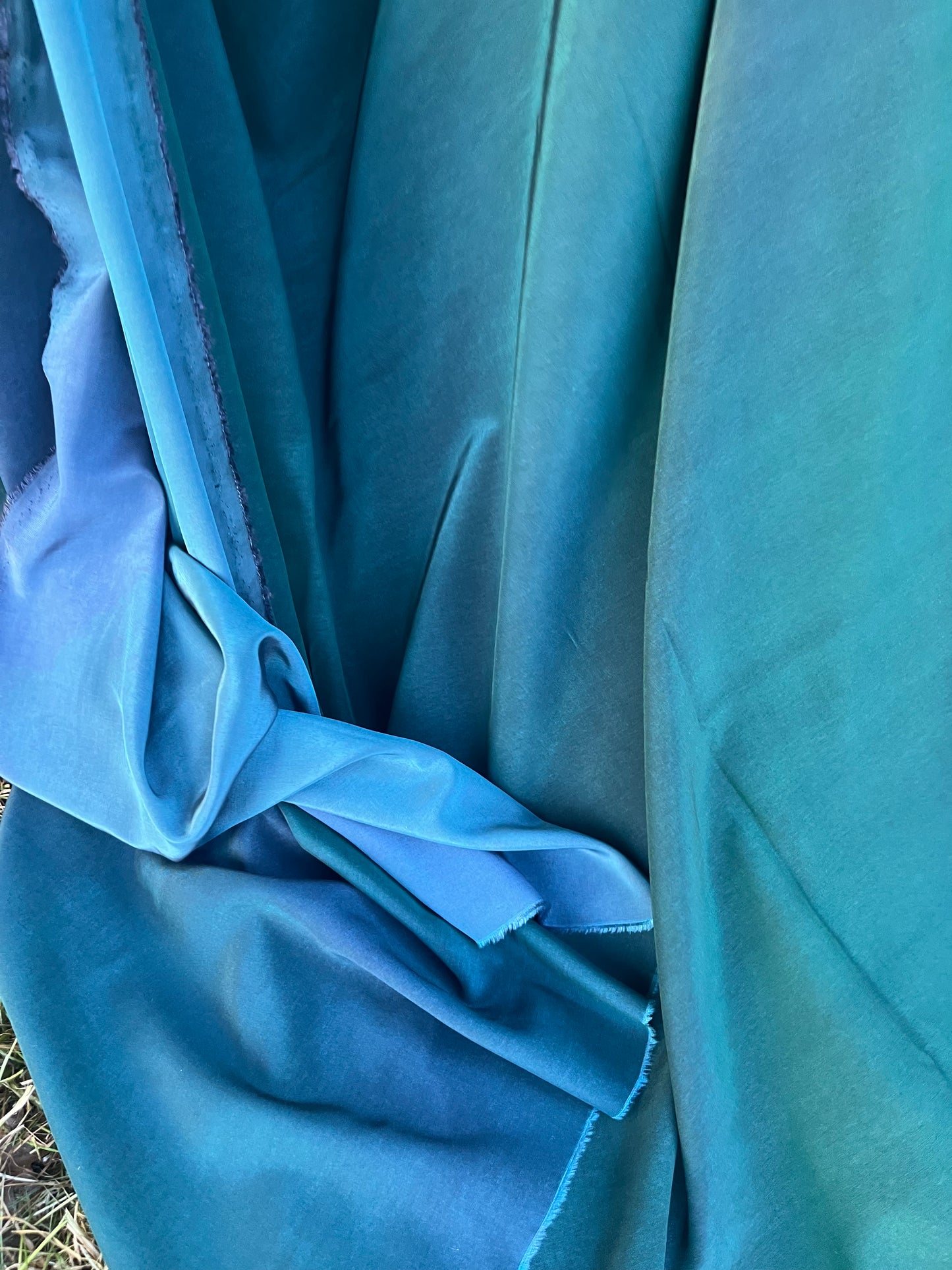 Solstice collection 17 cupro/viscose petrol/green/blue tie-dye fabric